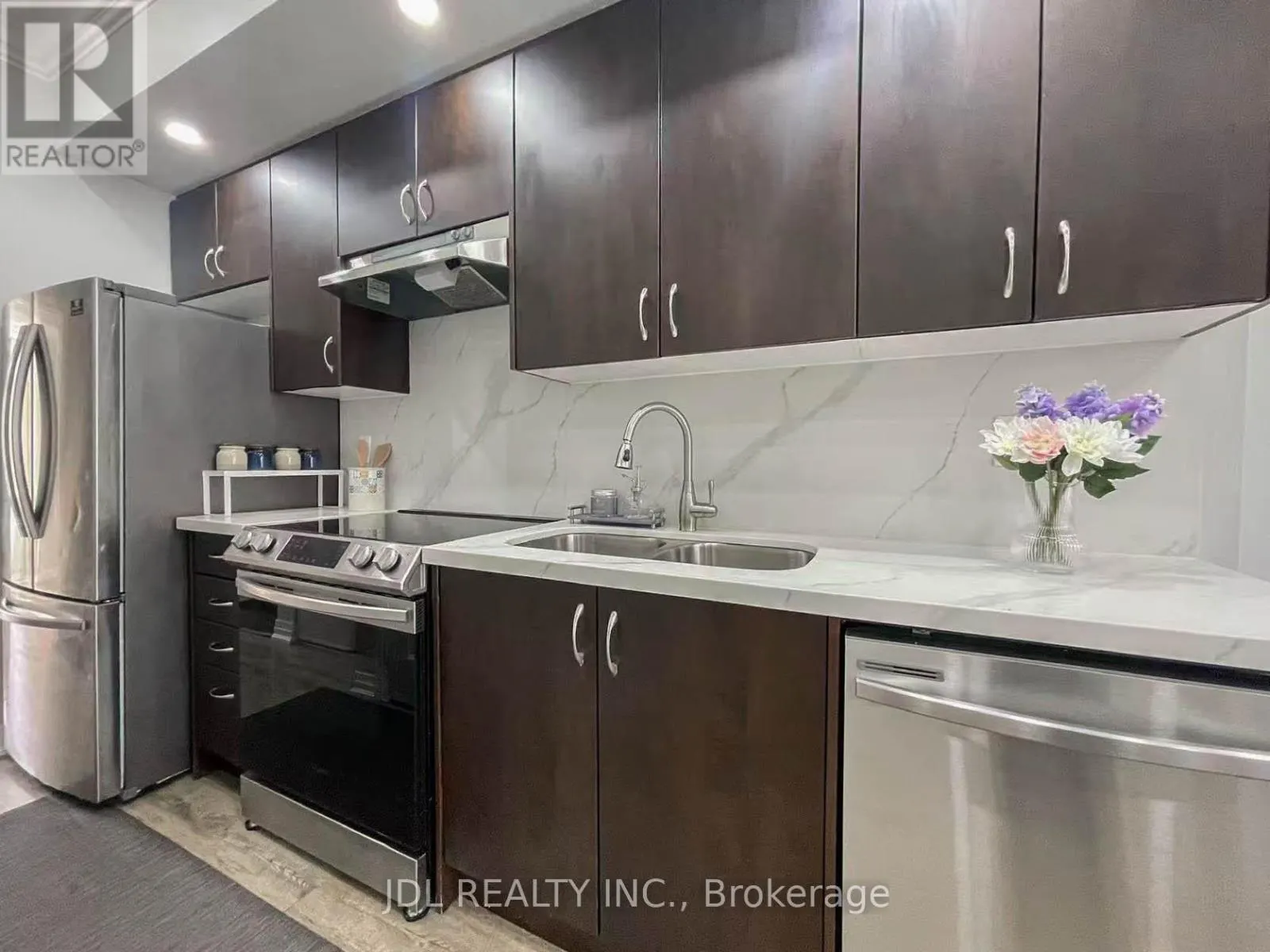 15 - 1365 NEILSON ROAD