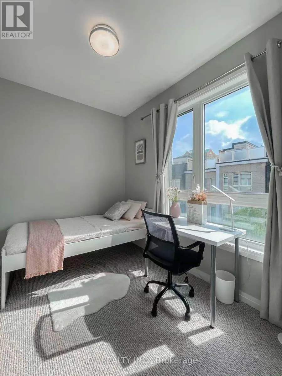 15 - 1365 NEILSON ROAD