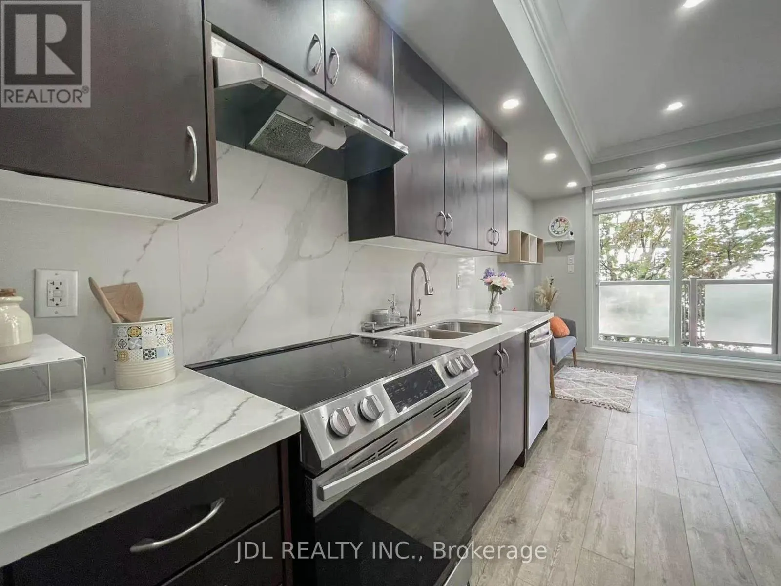 15 - 1365 NEILSON ROAD