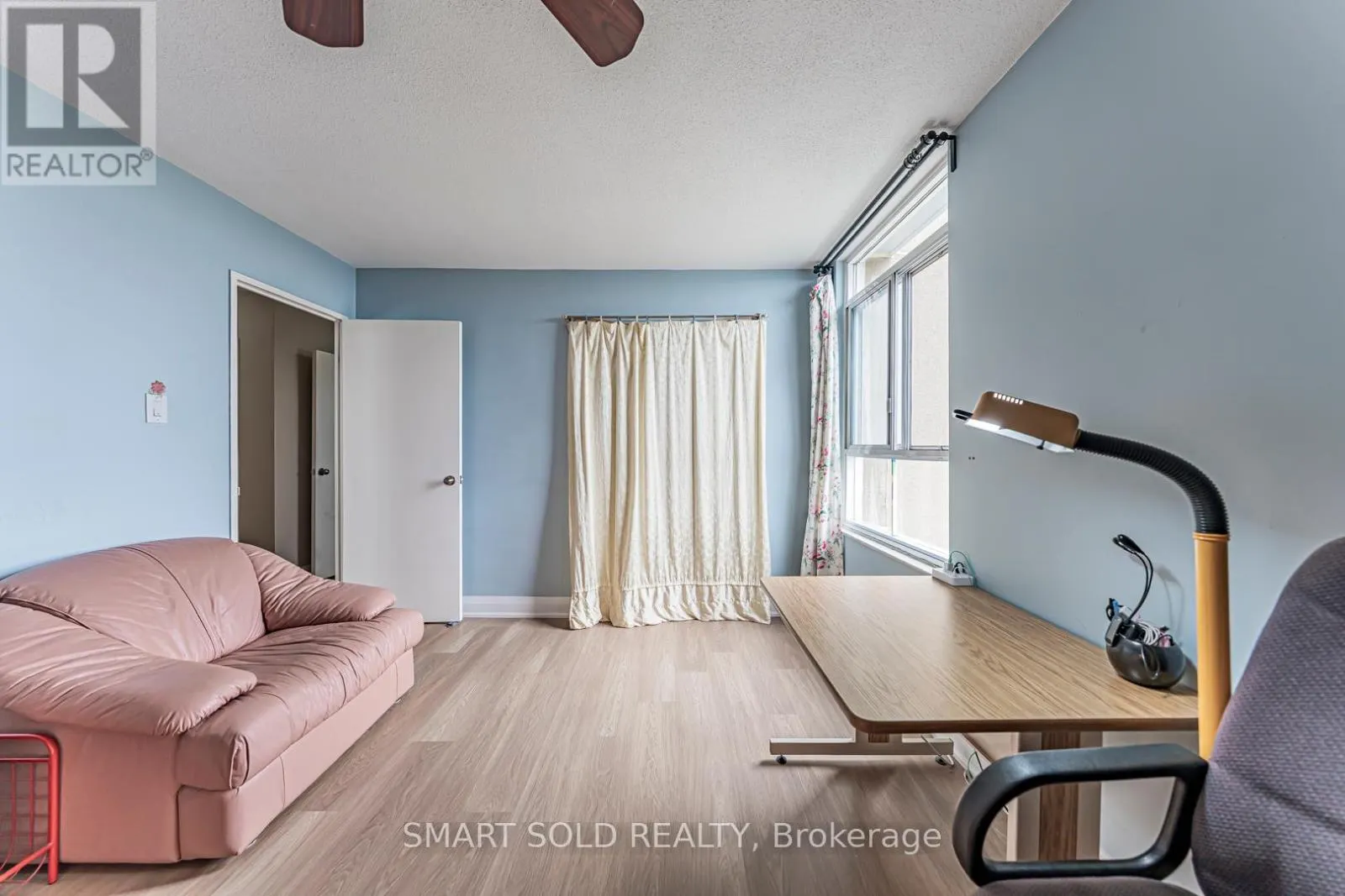 1212 - 2550 PHARMACY AVENUE
