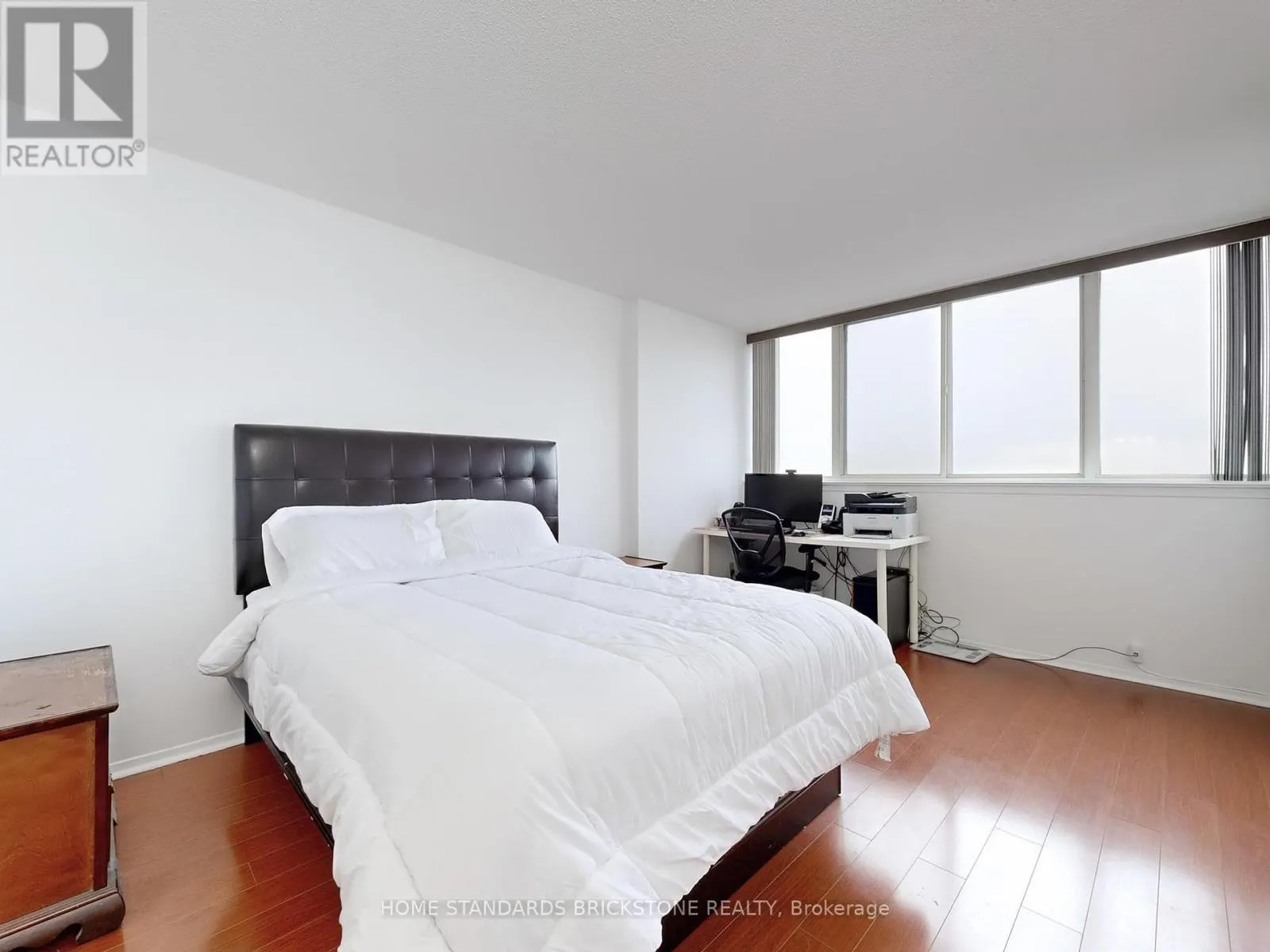 1705 - 30 THUNDER GROVE