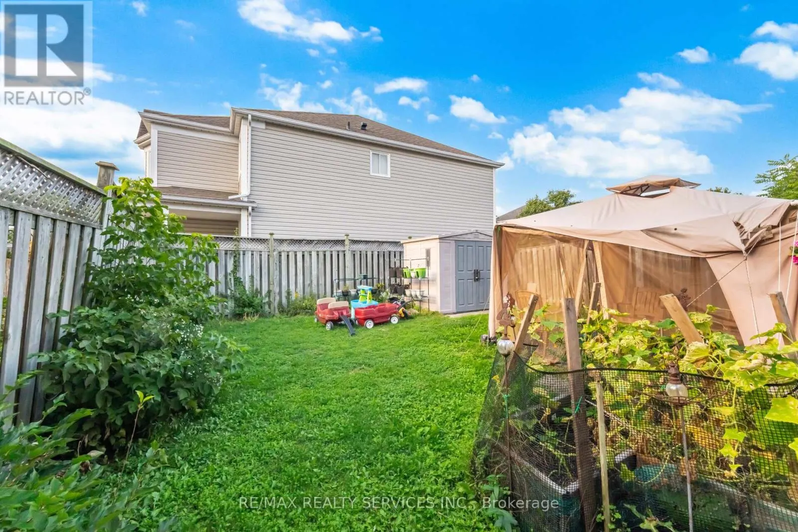 1016 ROSEHEATH STREET