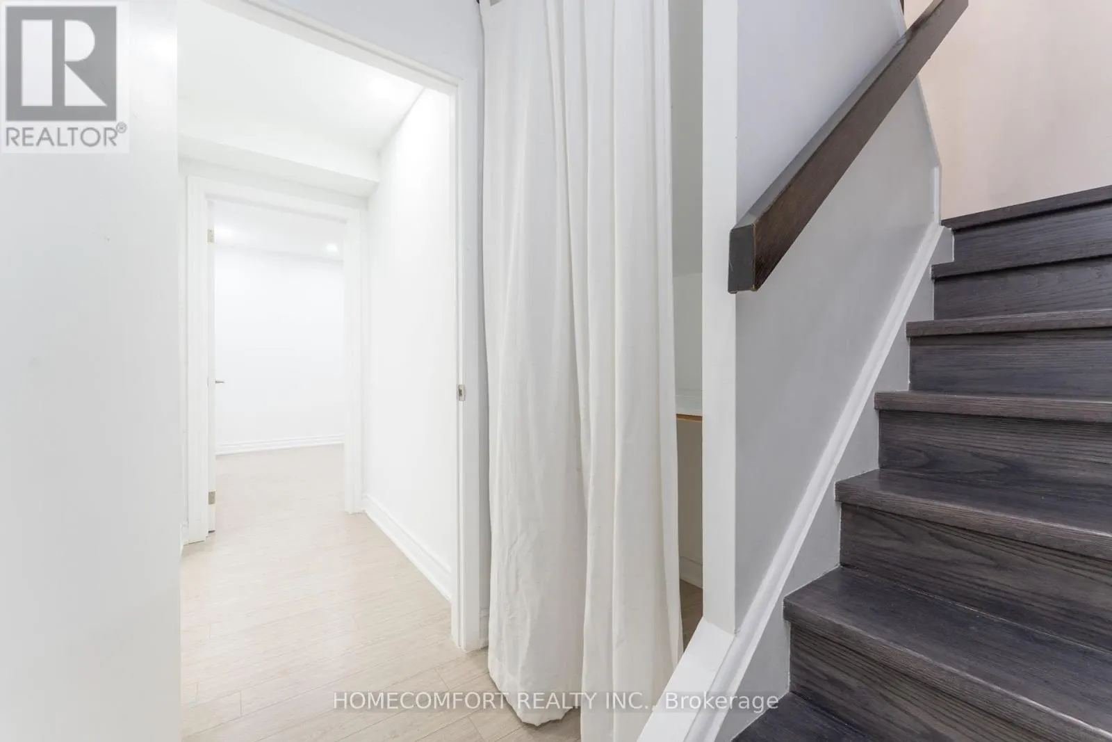 105 ROOKSNEST TRAIL