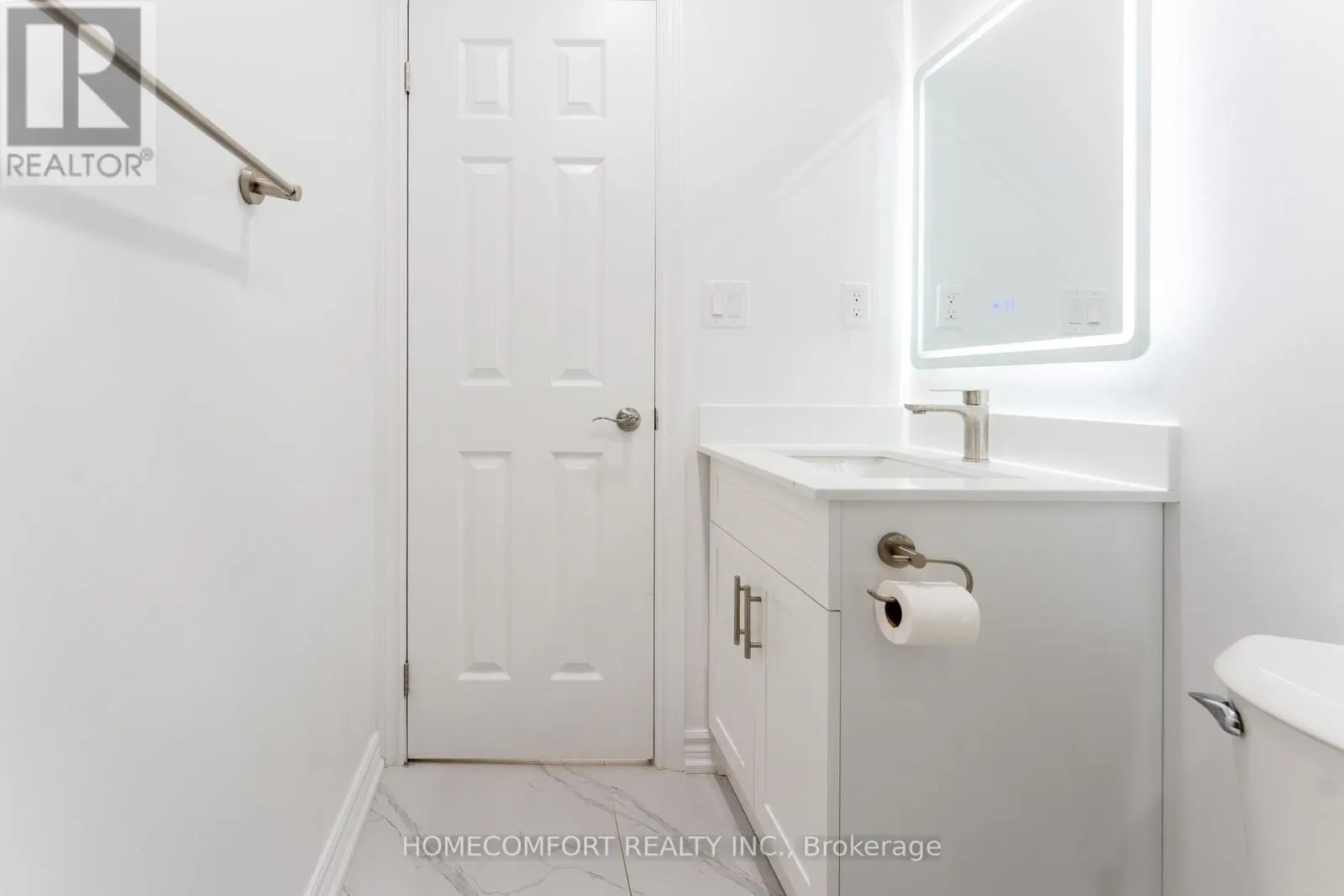 105 ROOKSNEST TRAIL