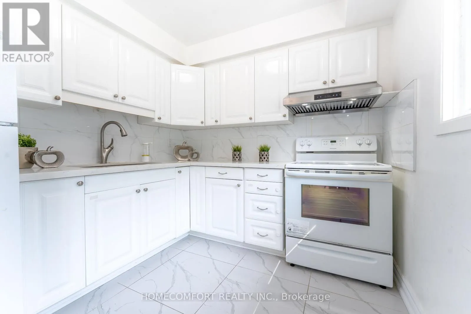 105 ROOKSNEST TRAIL