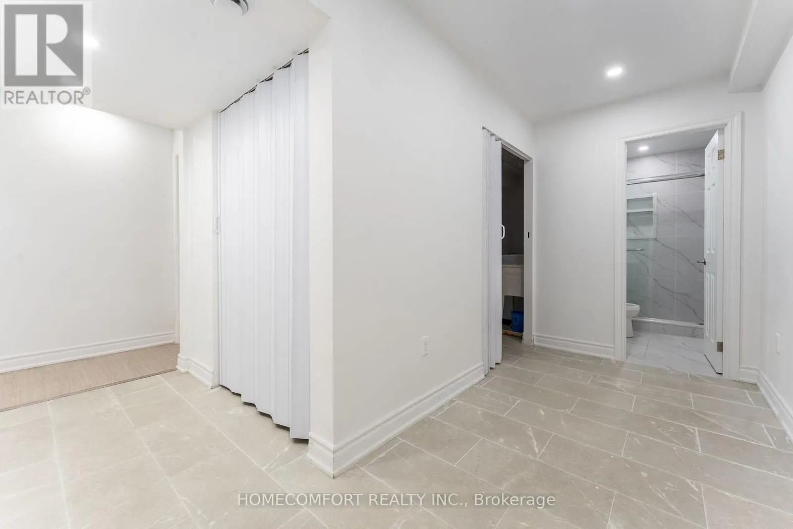 105 ROOKSNEST TRAIL