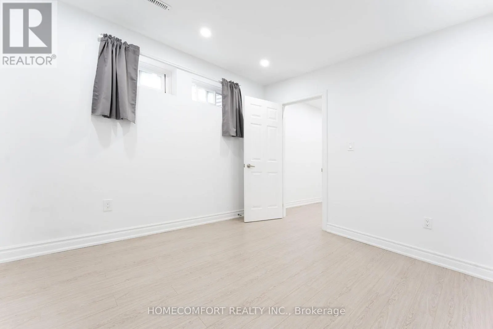 105 ROOKSNEST TRAIL