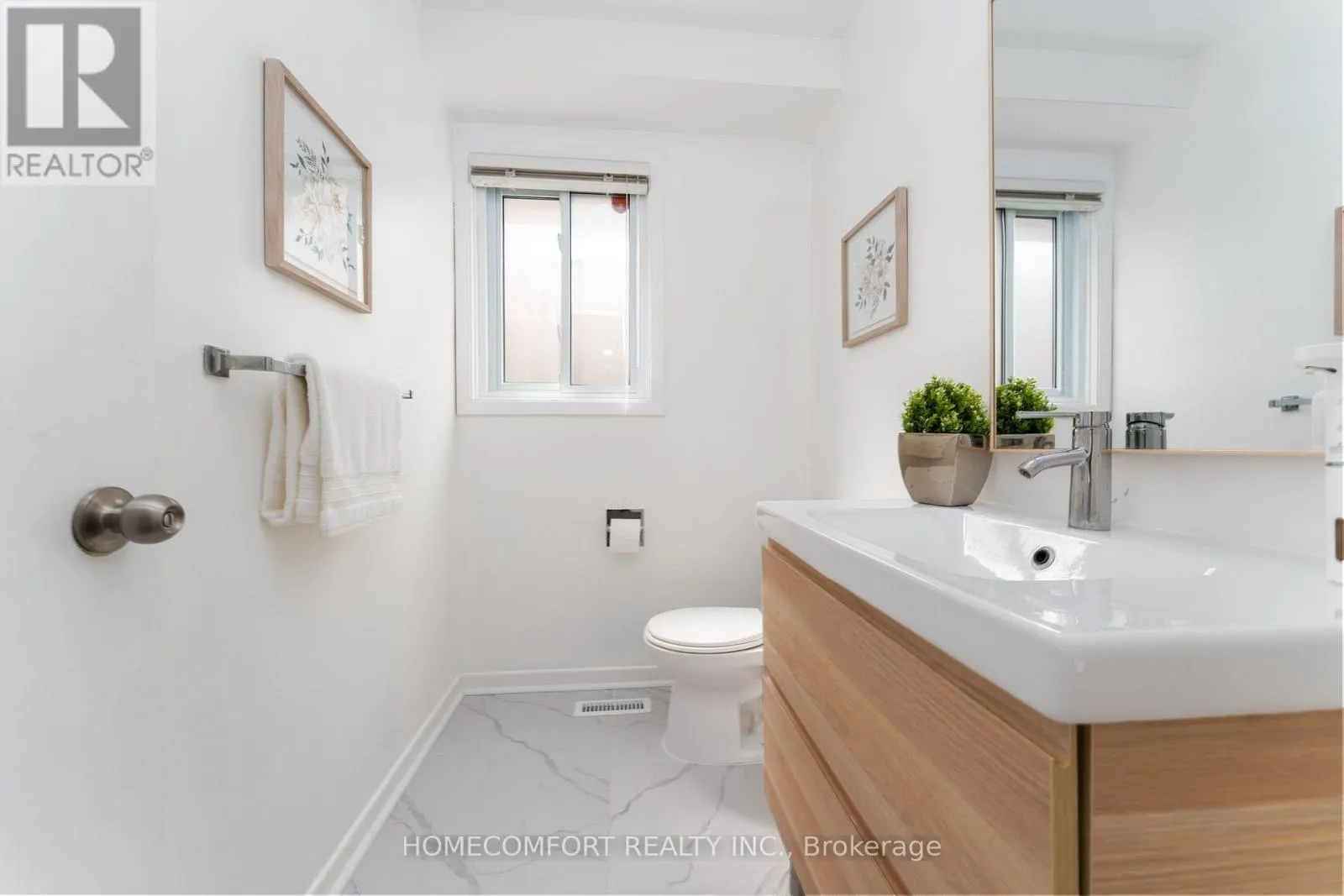 105 ROOKSNEST TRAIL