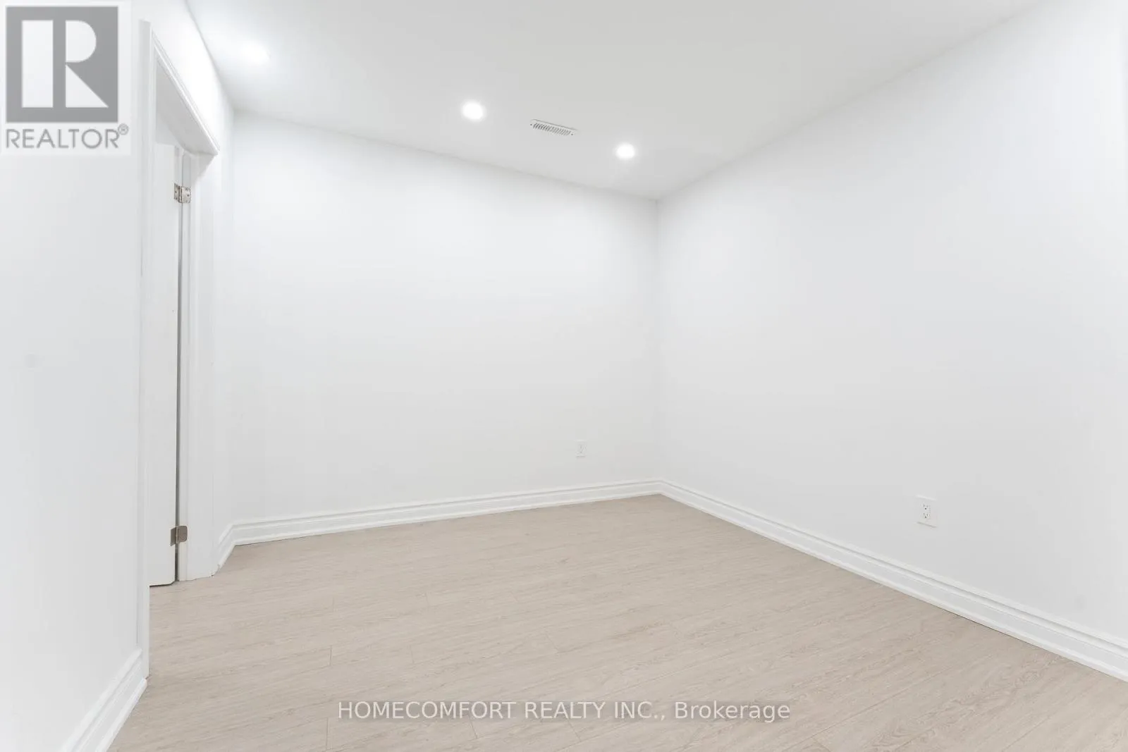 105 ROOKSNEST TRAIL
