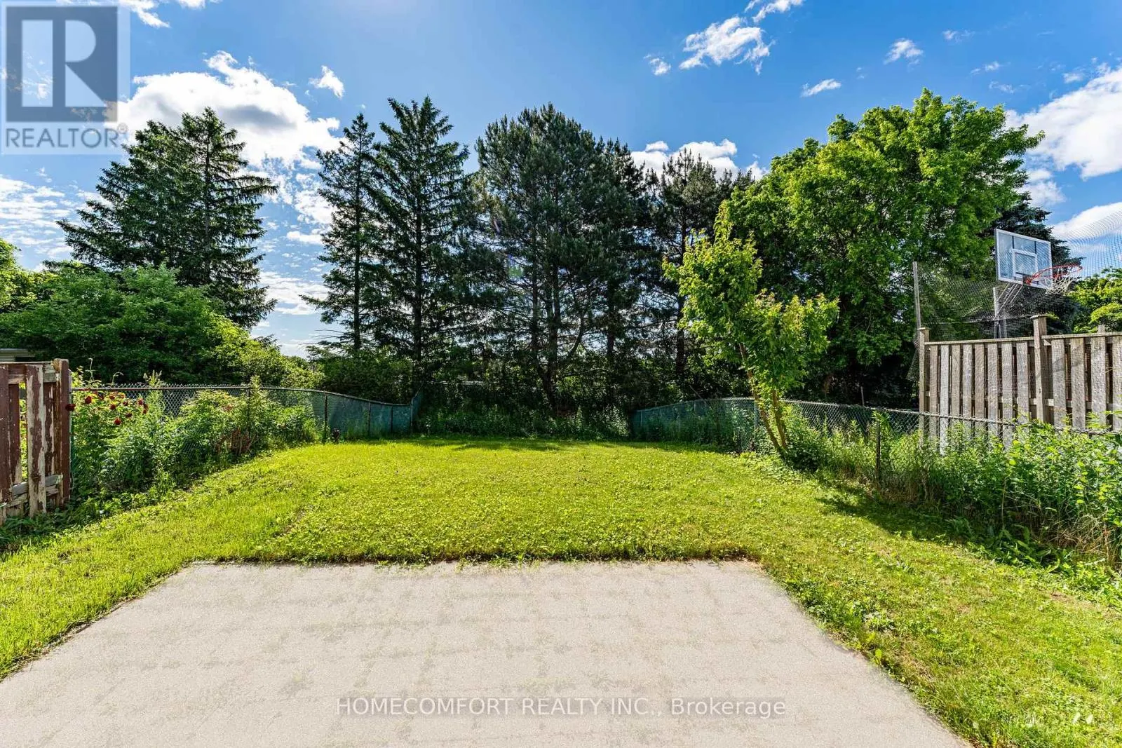 105 ROOKSNEST TRAIL