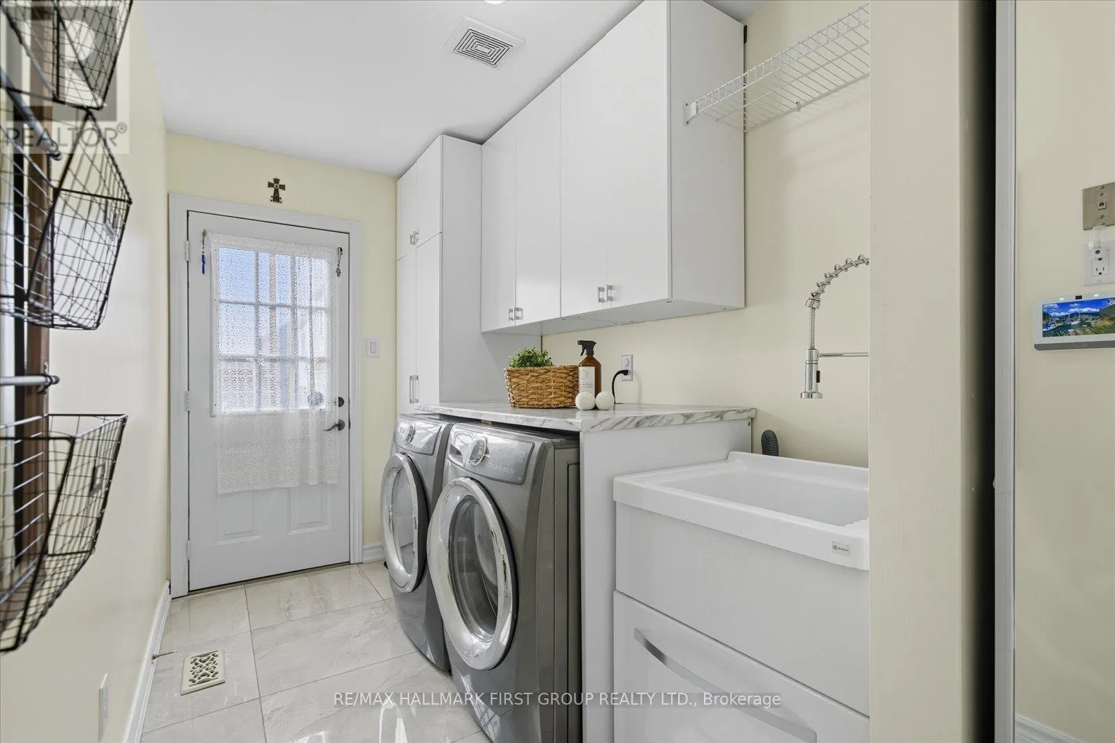 73 HOILE DRIVE