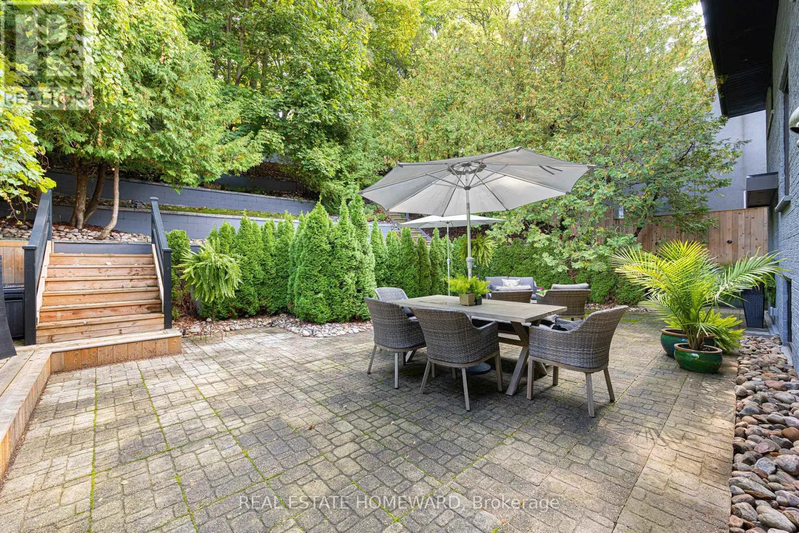 29 FALLINGBROOK DRIVE