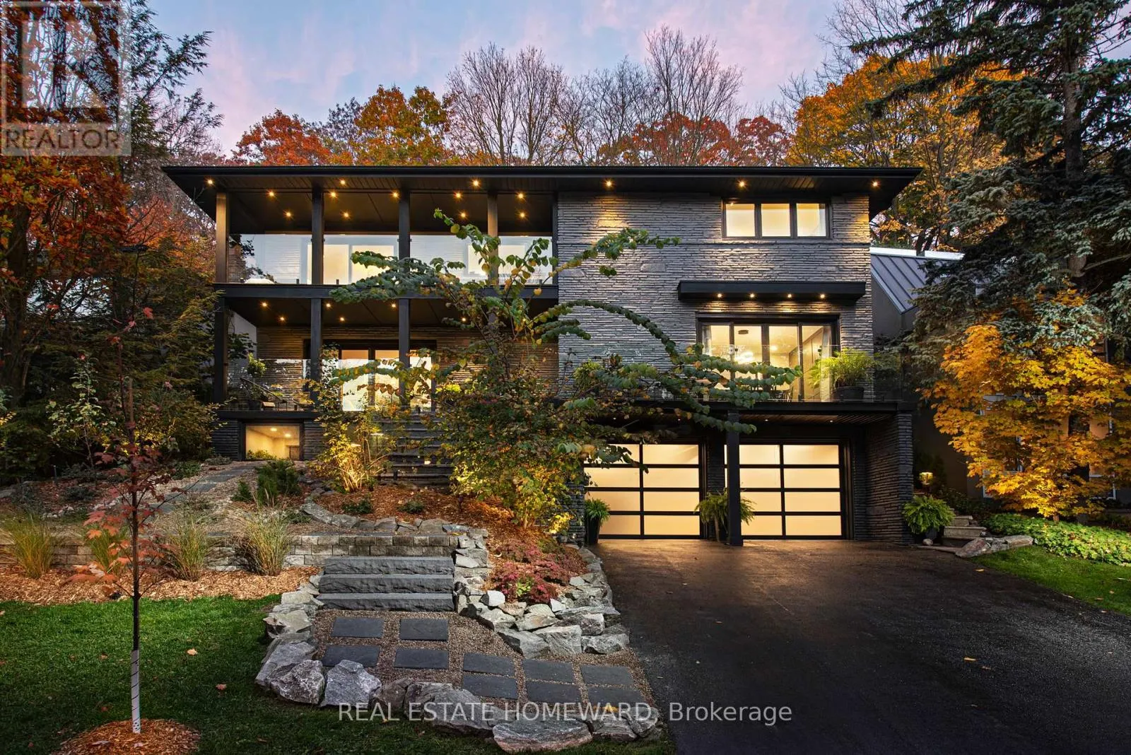 29 FALLINGBROOK DRIVE