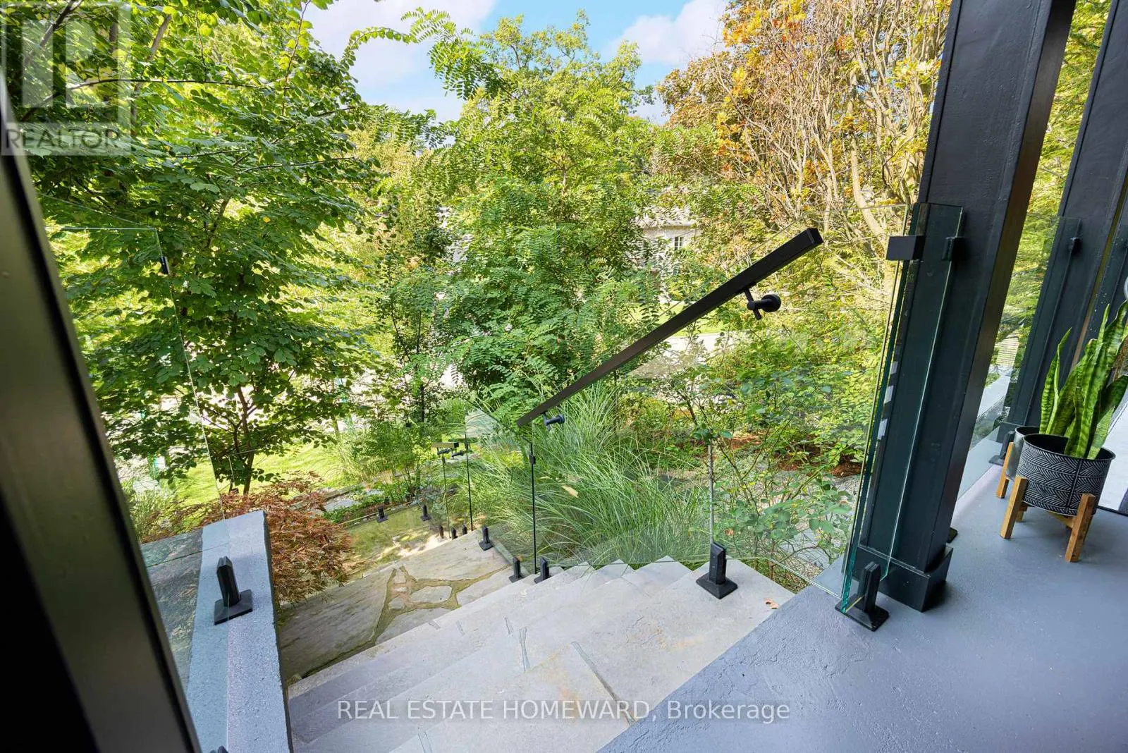 29 FALLINGBROOK DRIVE