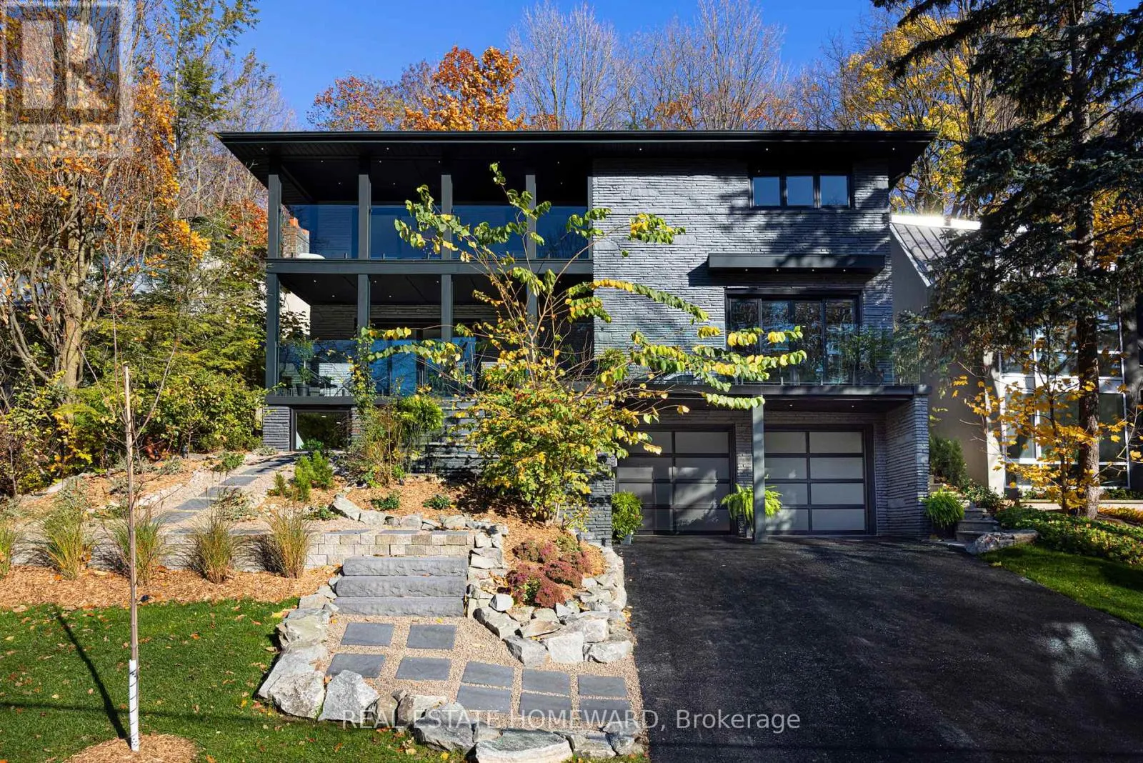29 FALLINGBROOK DRIVE