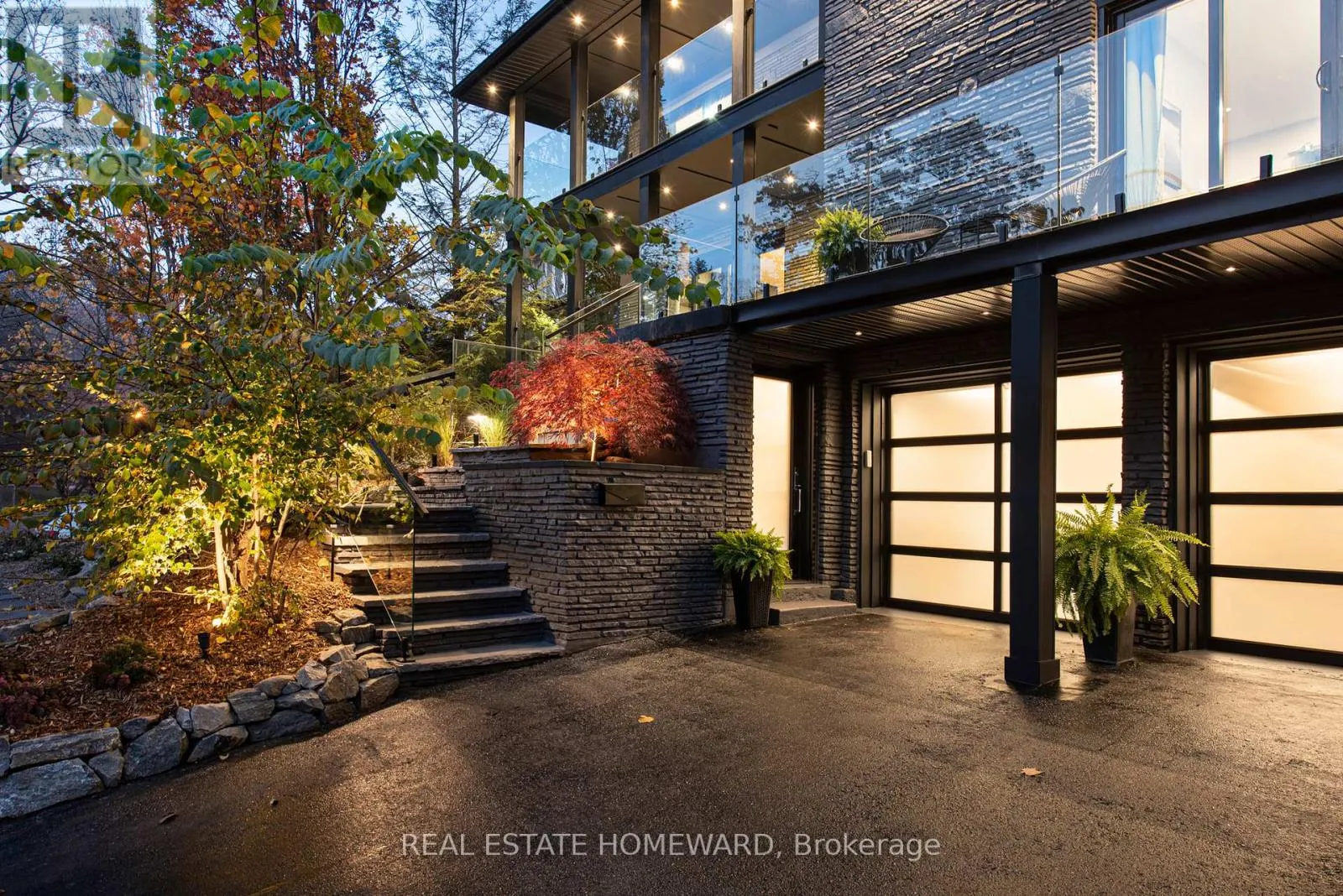 29 FALLINGBROOK DRIVE