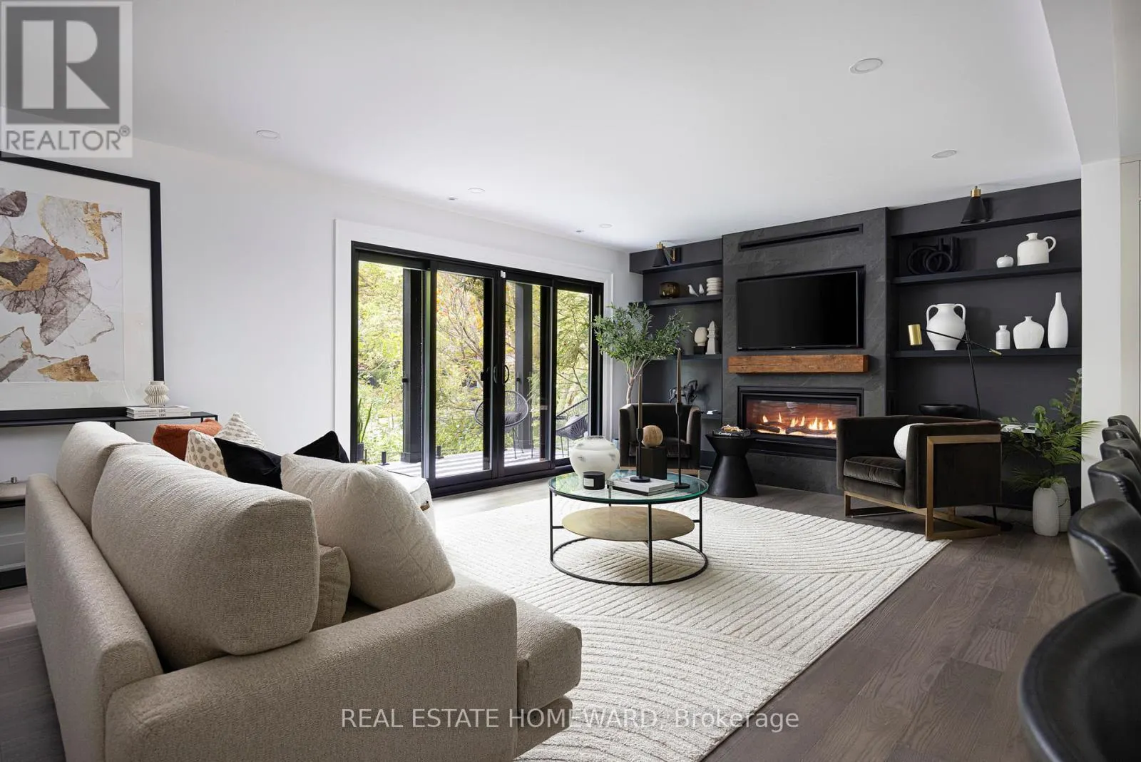 29 FALLINGBROOK DRIVE