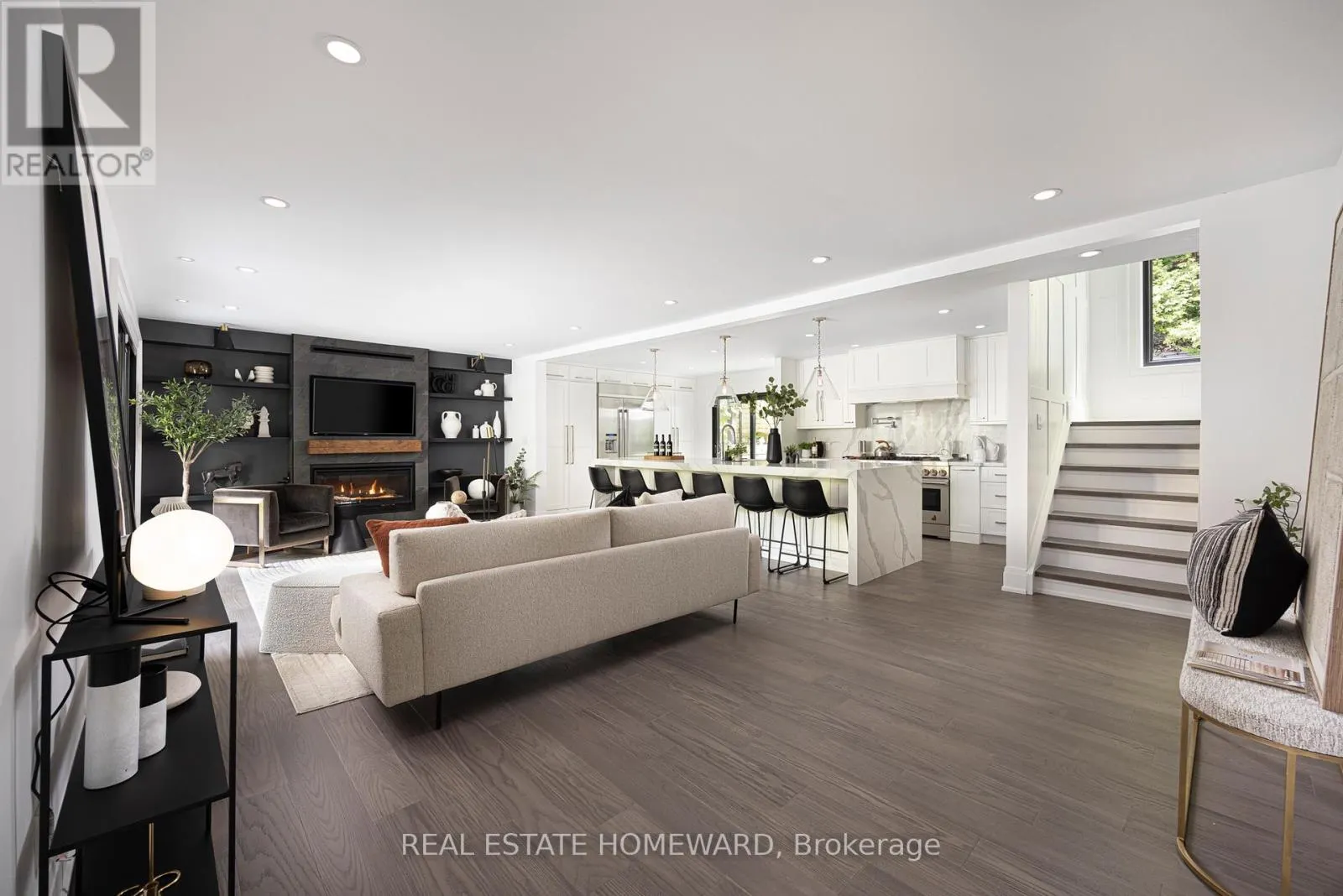 29 FALLINGBROOK DRIVE