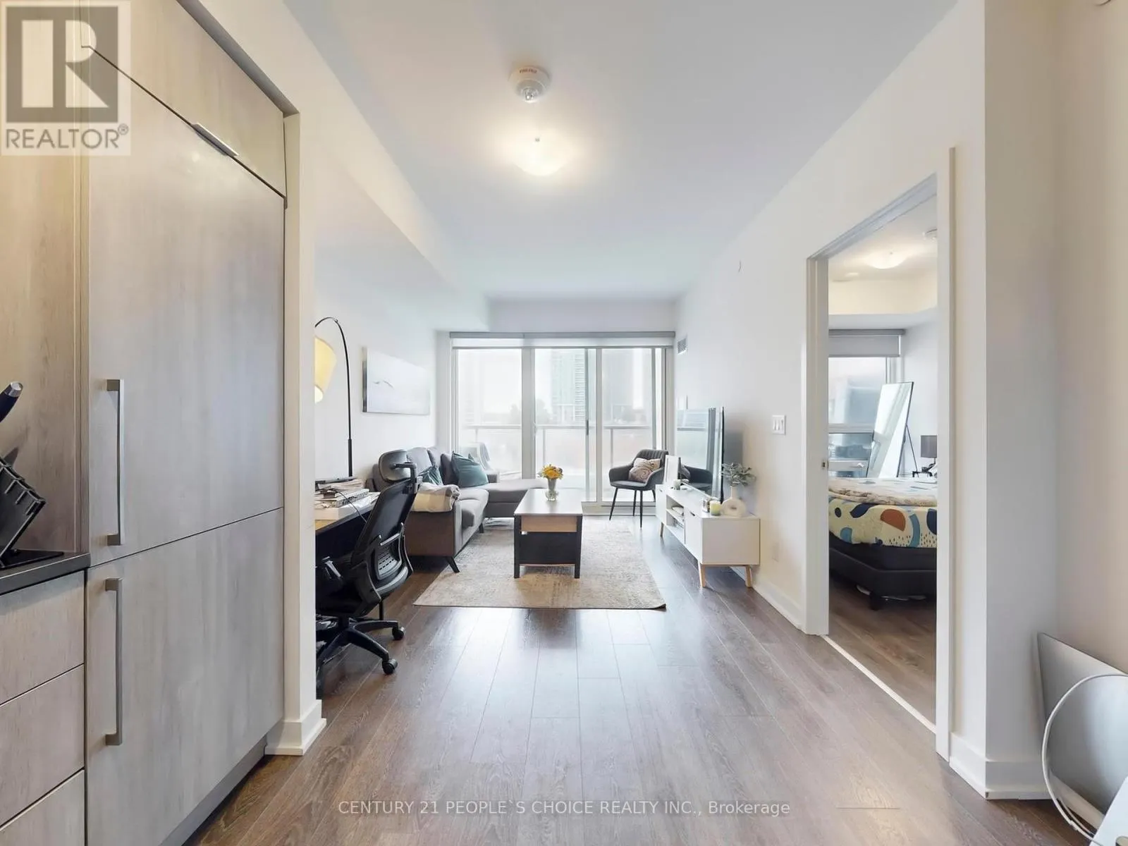 318 - 2033 KENNEDY ROAD