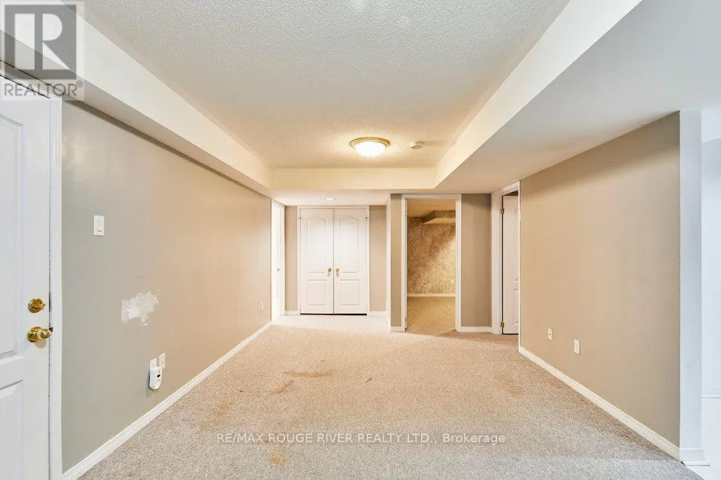 1622 VALLEY RIDGE CRESCENT