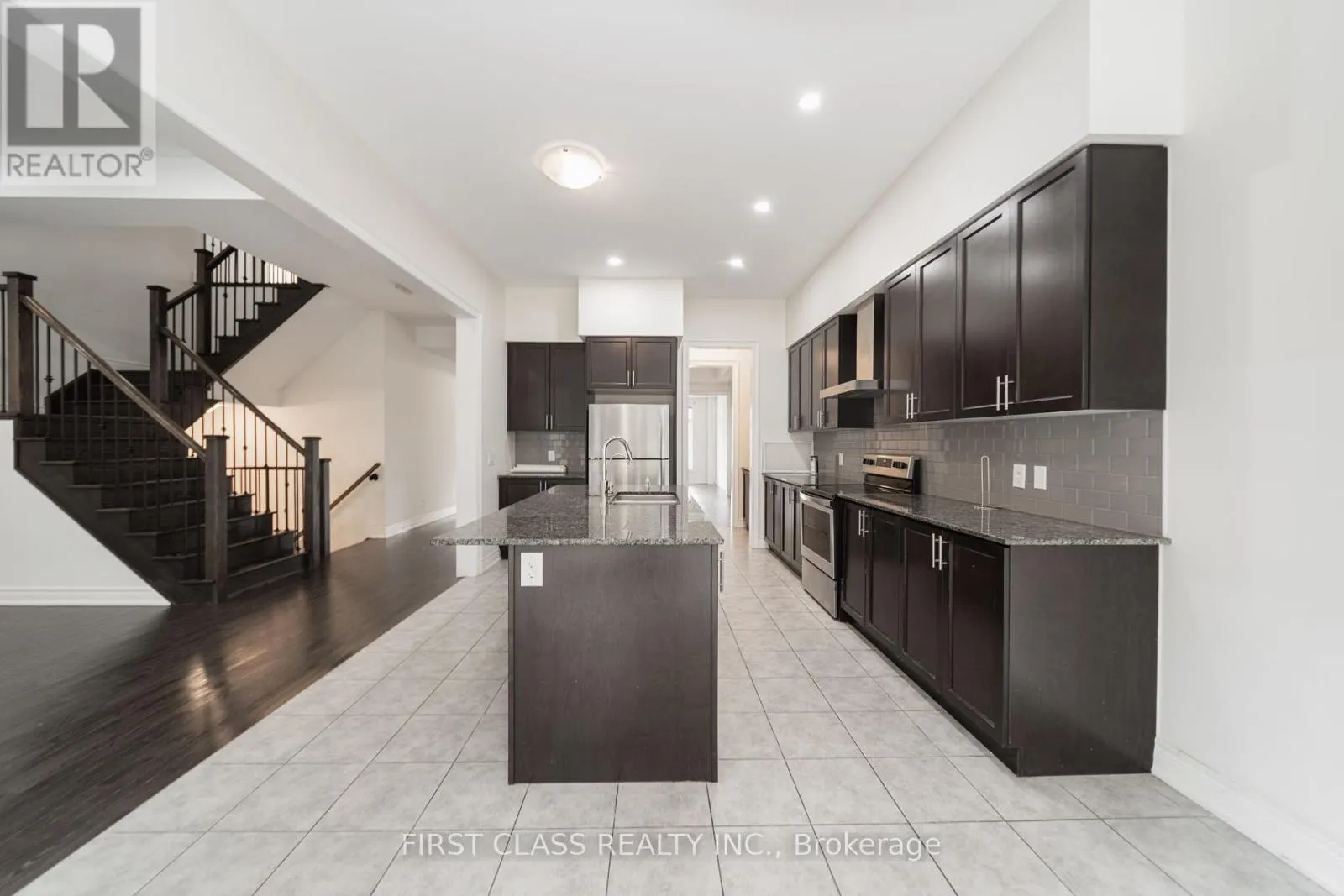 38 BEAVERDAMS DRIVE