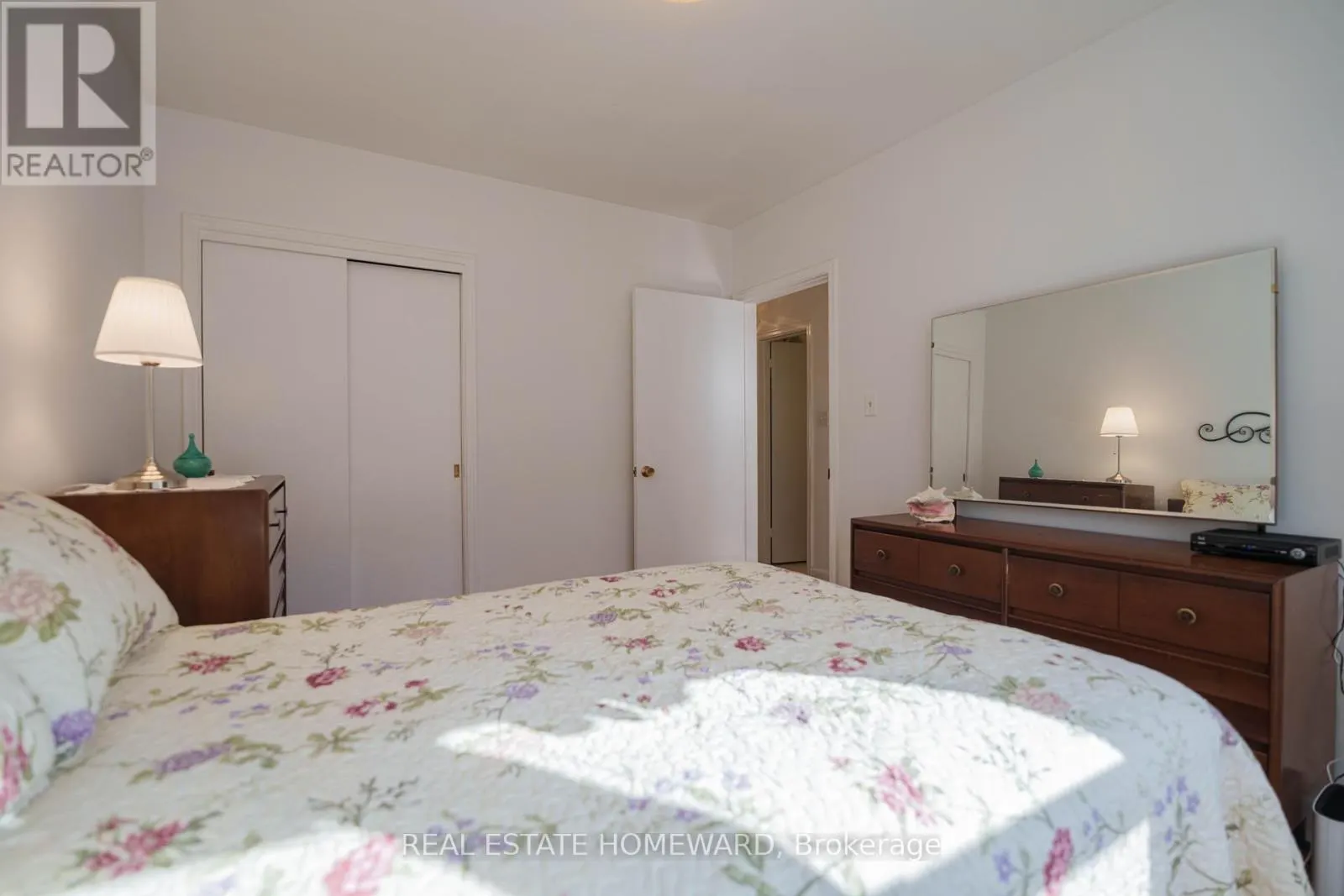 3 CHESTERMERE BOULEVARD