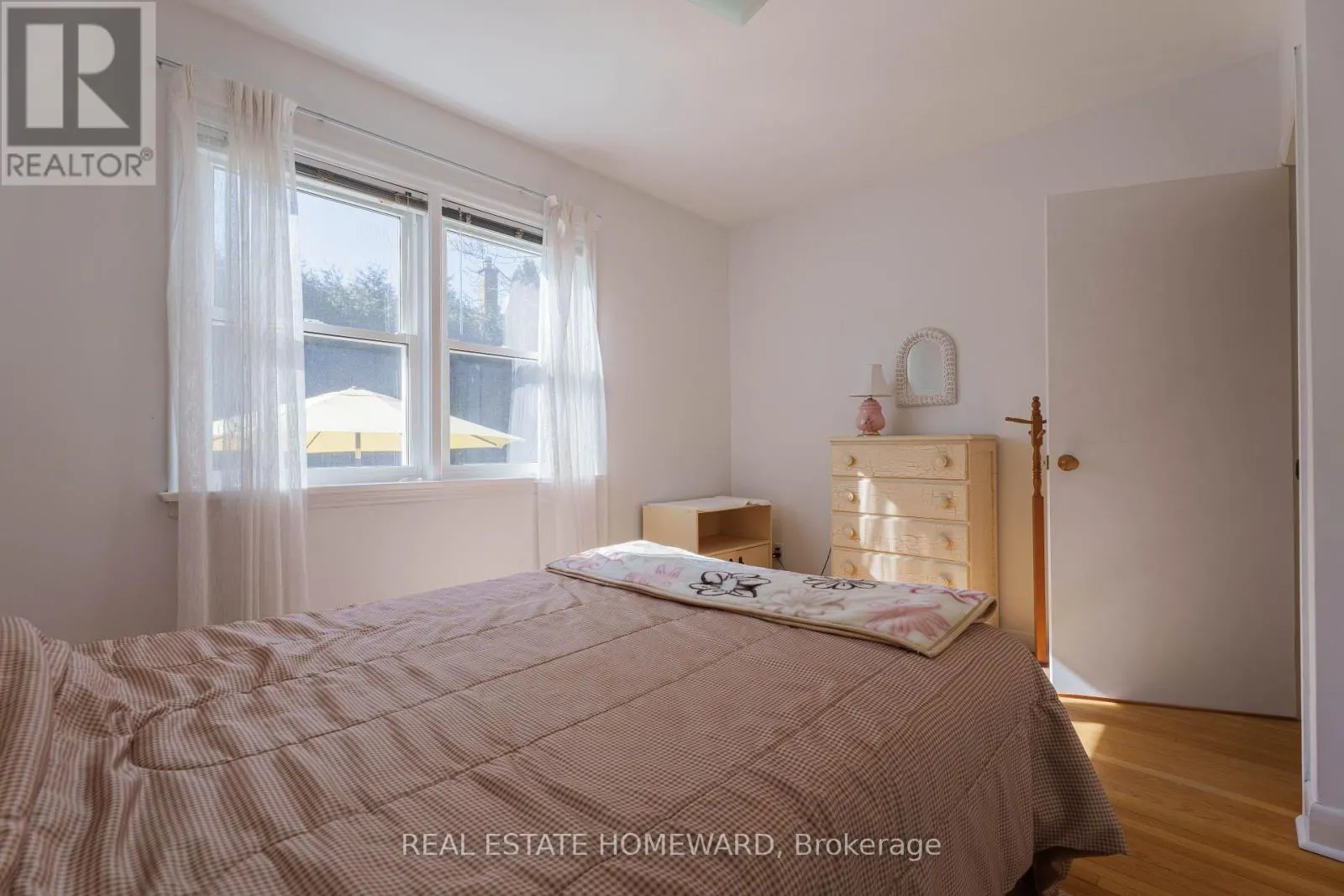 3 CHESTERMERE BOULEVARD