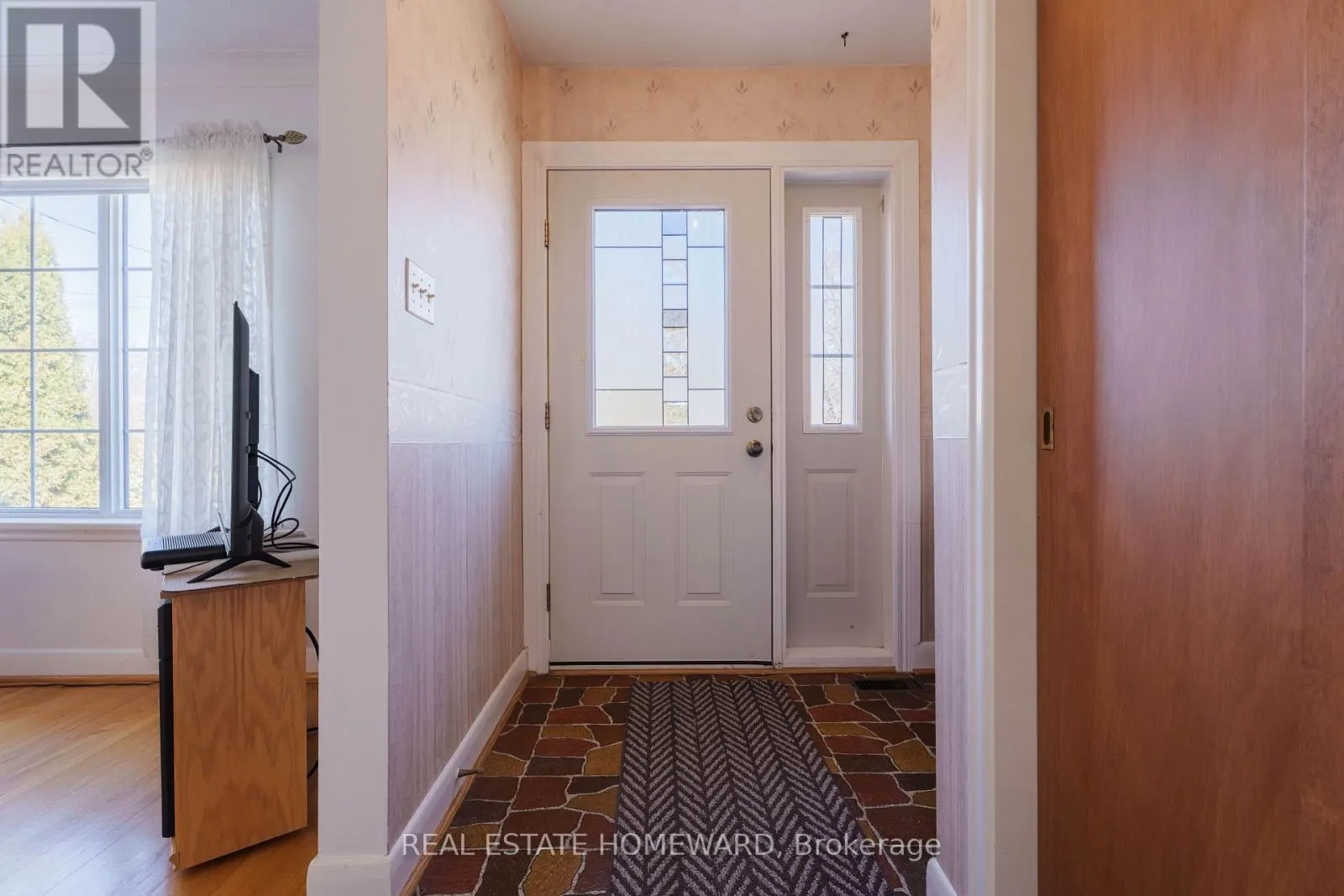 3 CHESTERMERE BOULEVARD