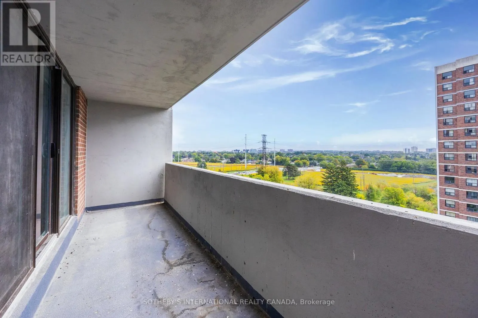 911 - 100 PRUDENTIAL DRIVE
