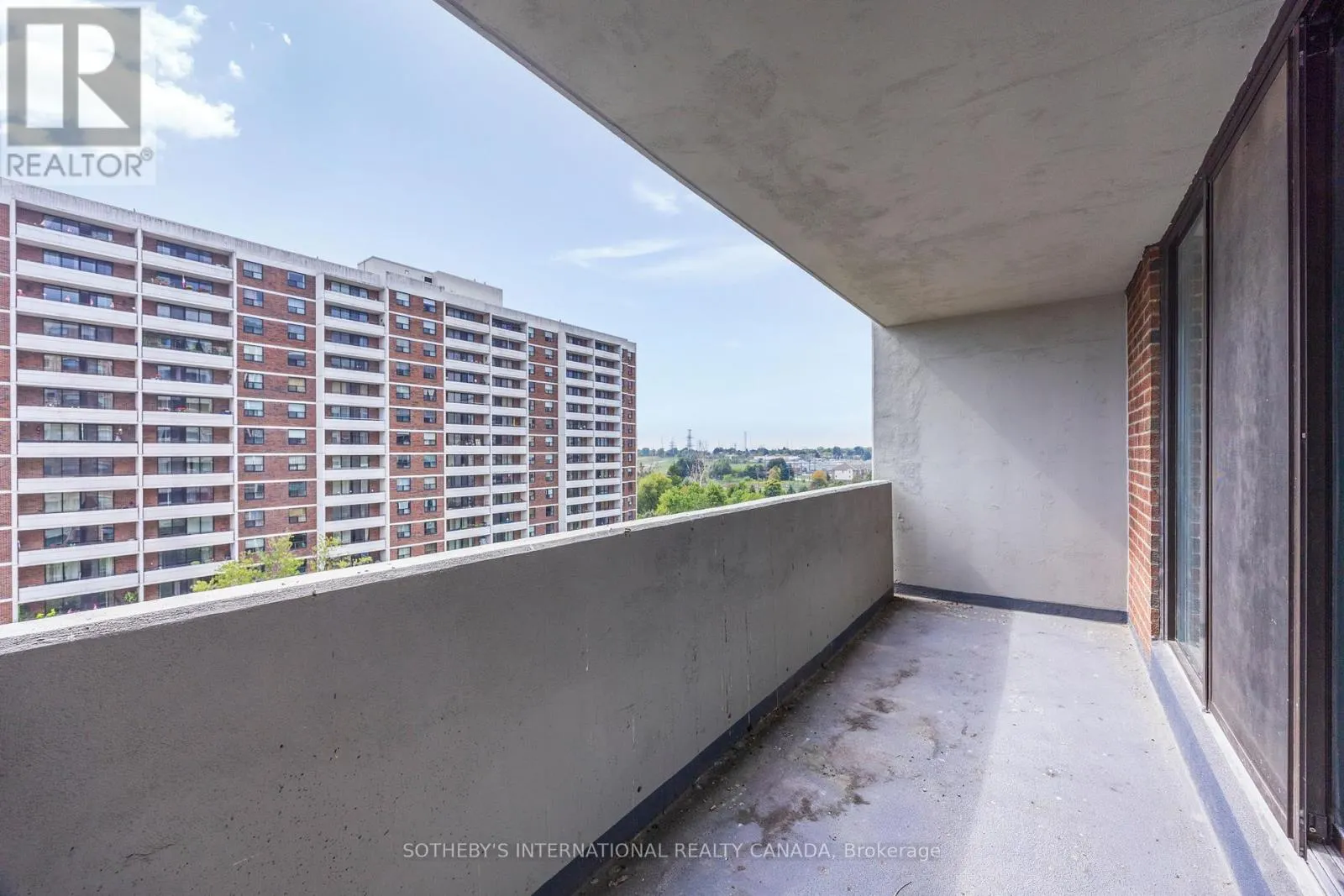 911 - 100 PRUDENTIAL DRIVE