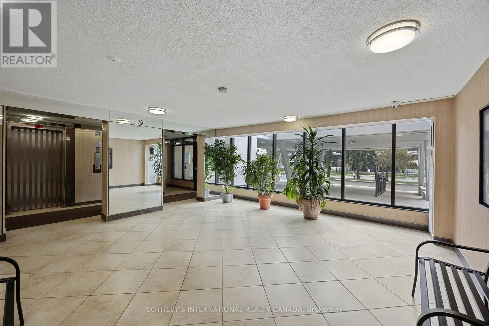 911 - 100 PRUDENTIAL DRIVE