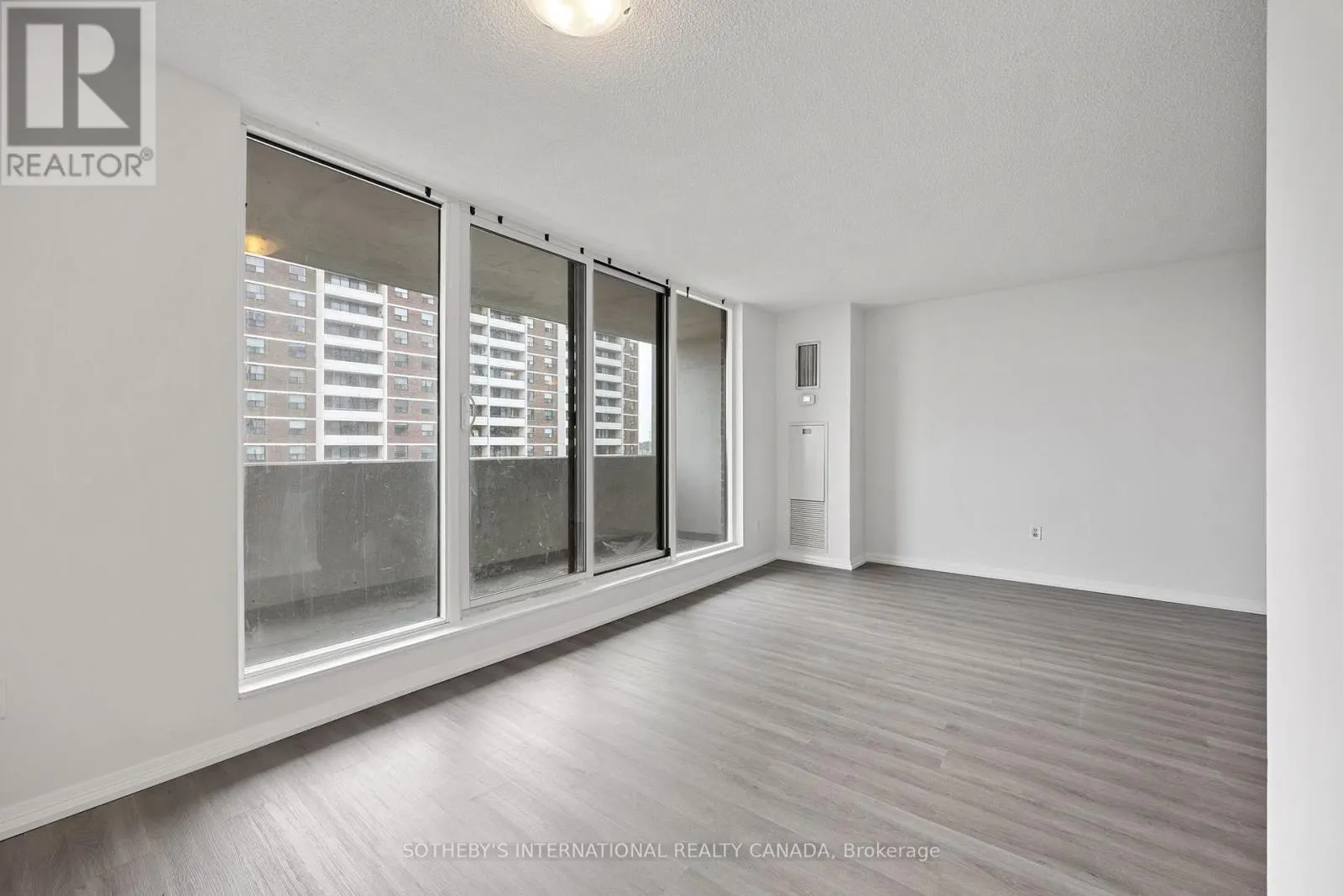 911 - 100 PRUDENTIAL DRIVE