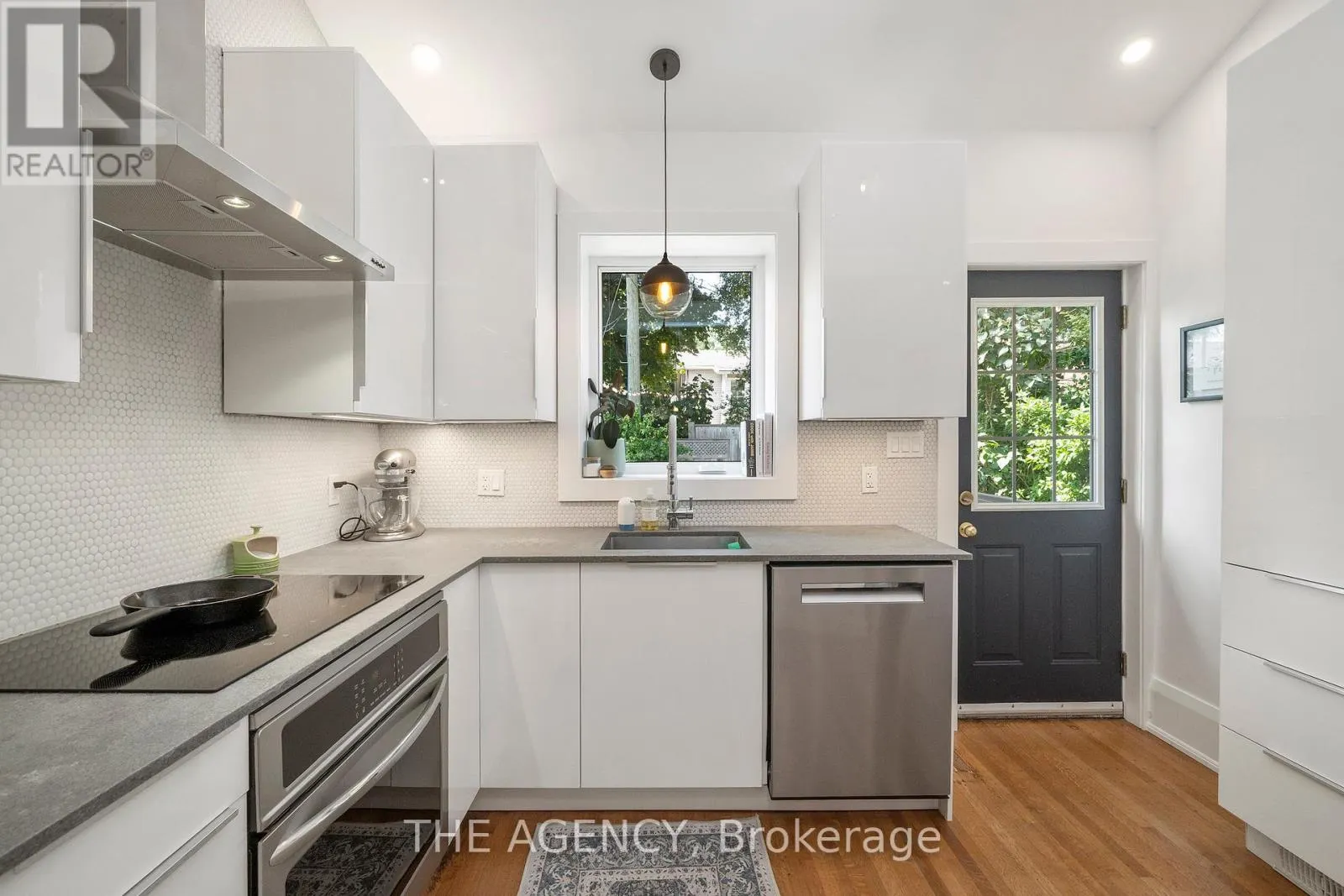 172 BROOKSIDE DRIVE