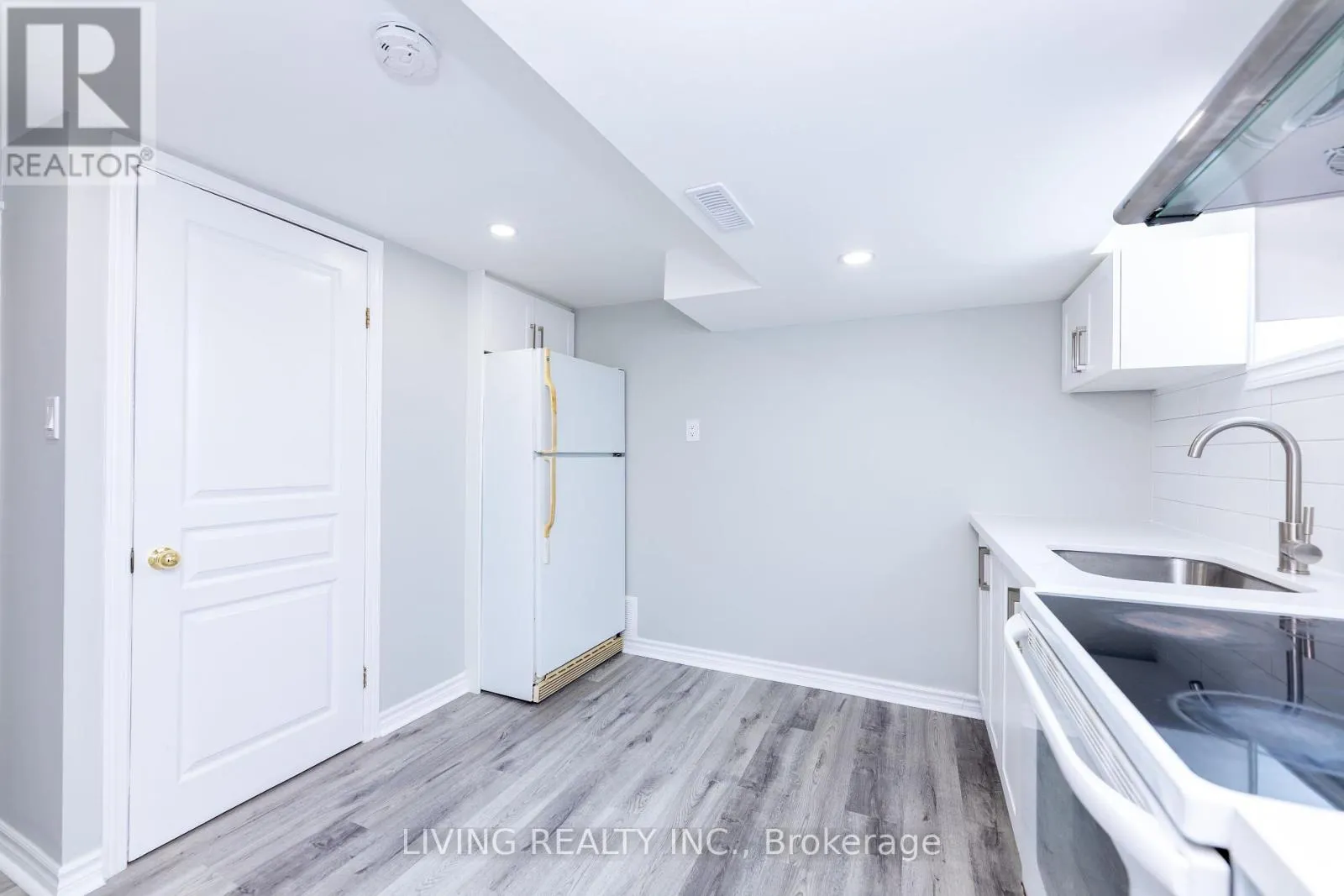 12 KELLS AVENUE