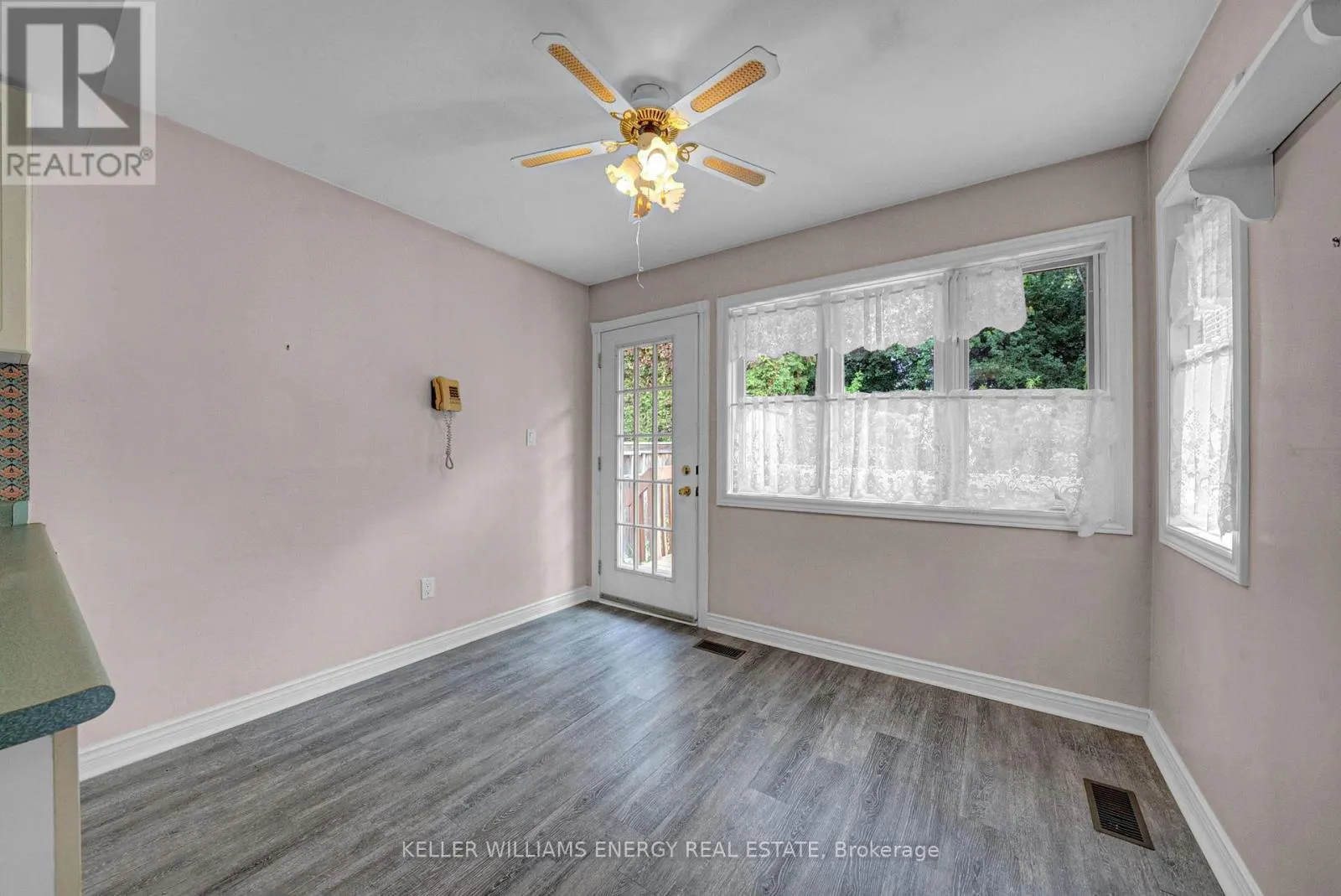 1130 SNOWBERRY COURT