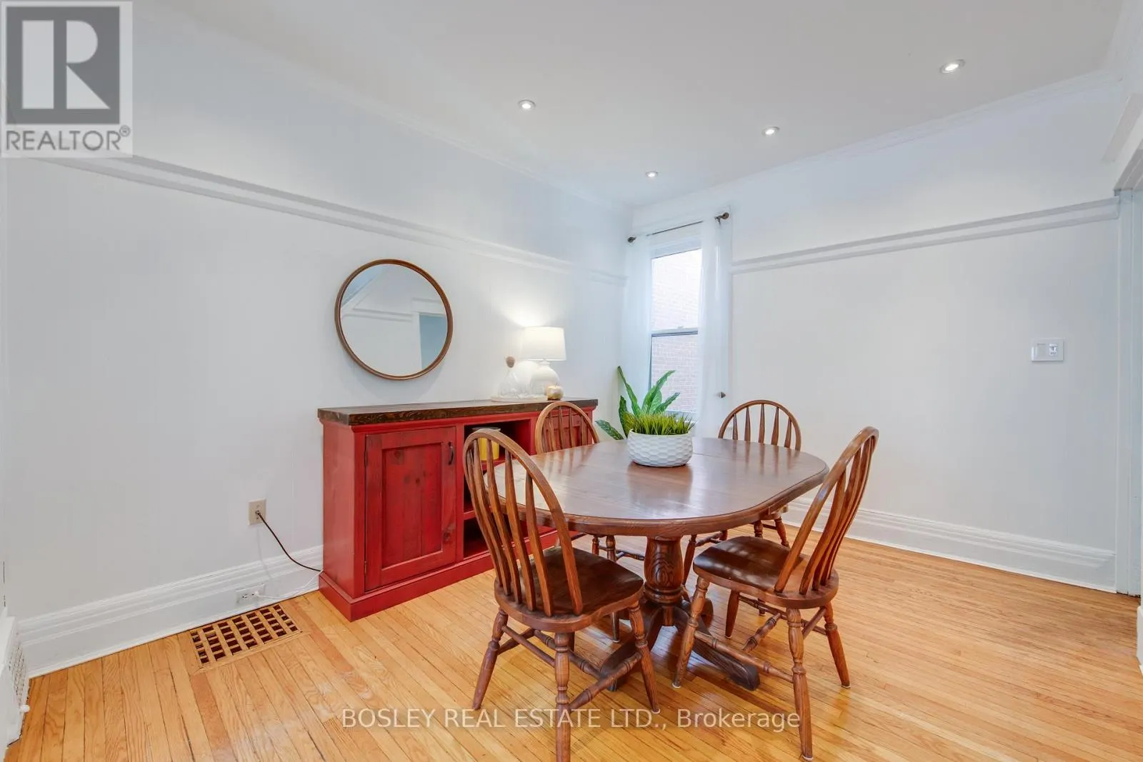 35 WINNIFRED AVENUE