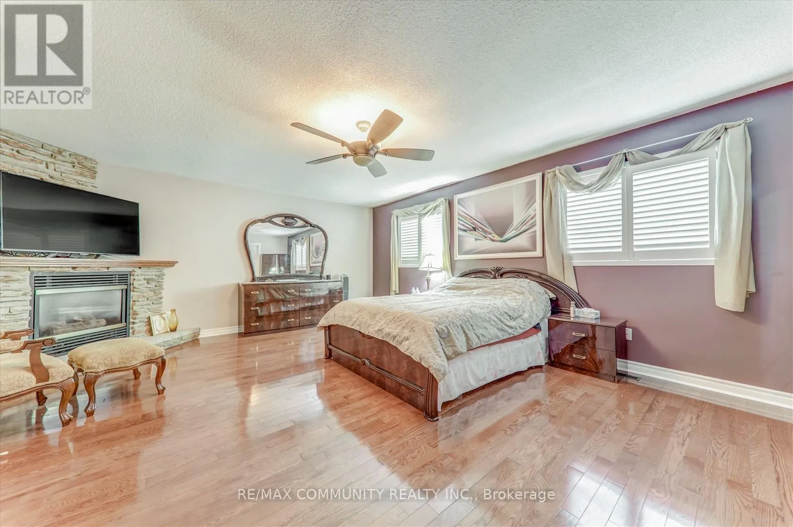 MAIN - 35 HARTRICK PLACE