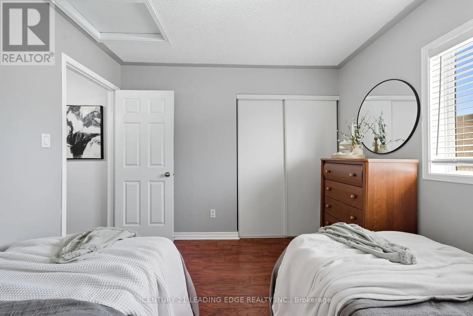 9 MCCARTNEY AVENUE