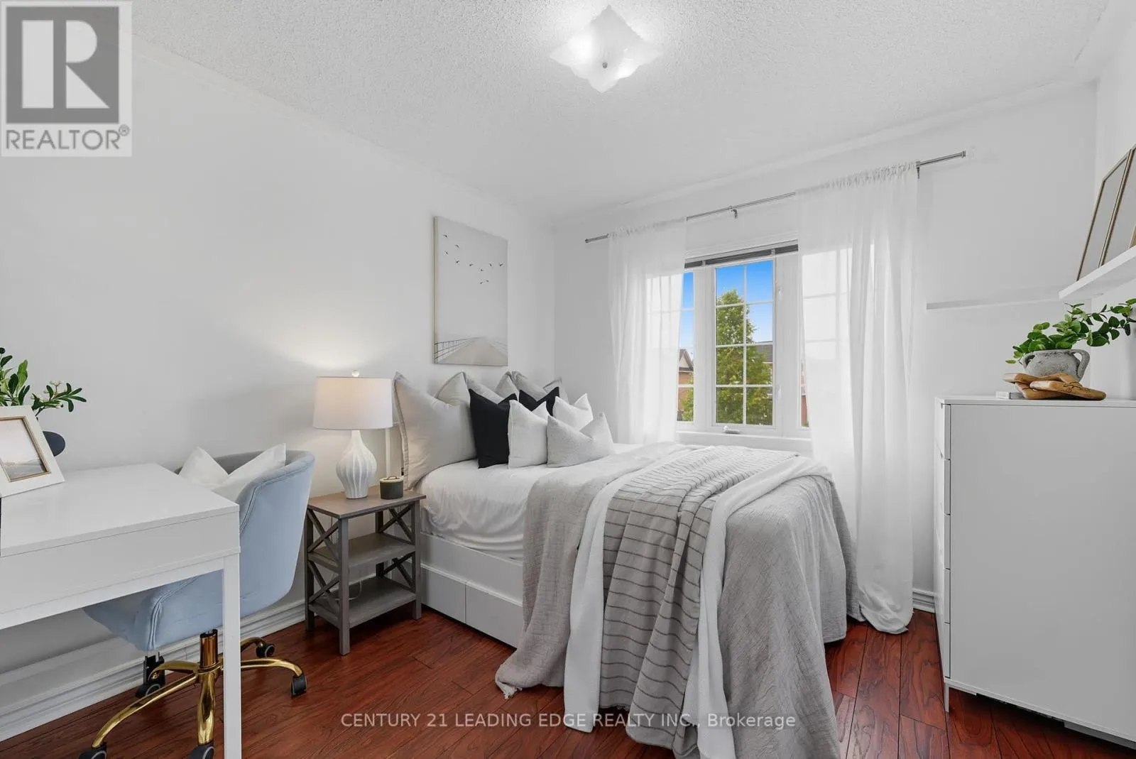 9 MCCARTNEY AVENUE