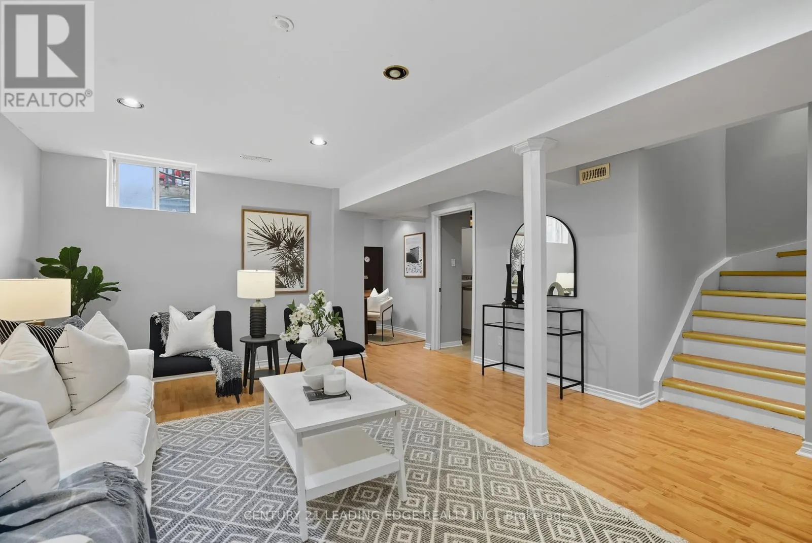 9 MCCARTNEY AVENUE