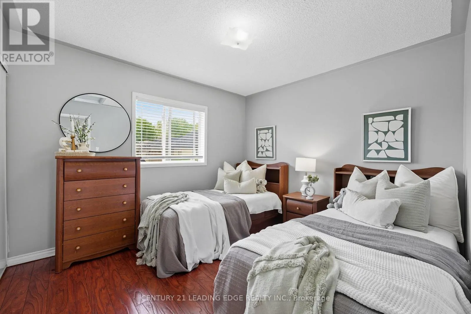 9 MCCARTNEY AVENUE