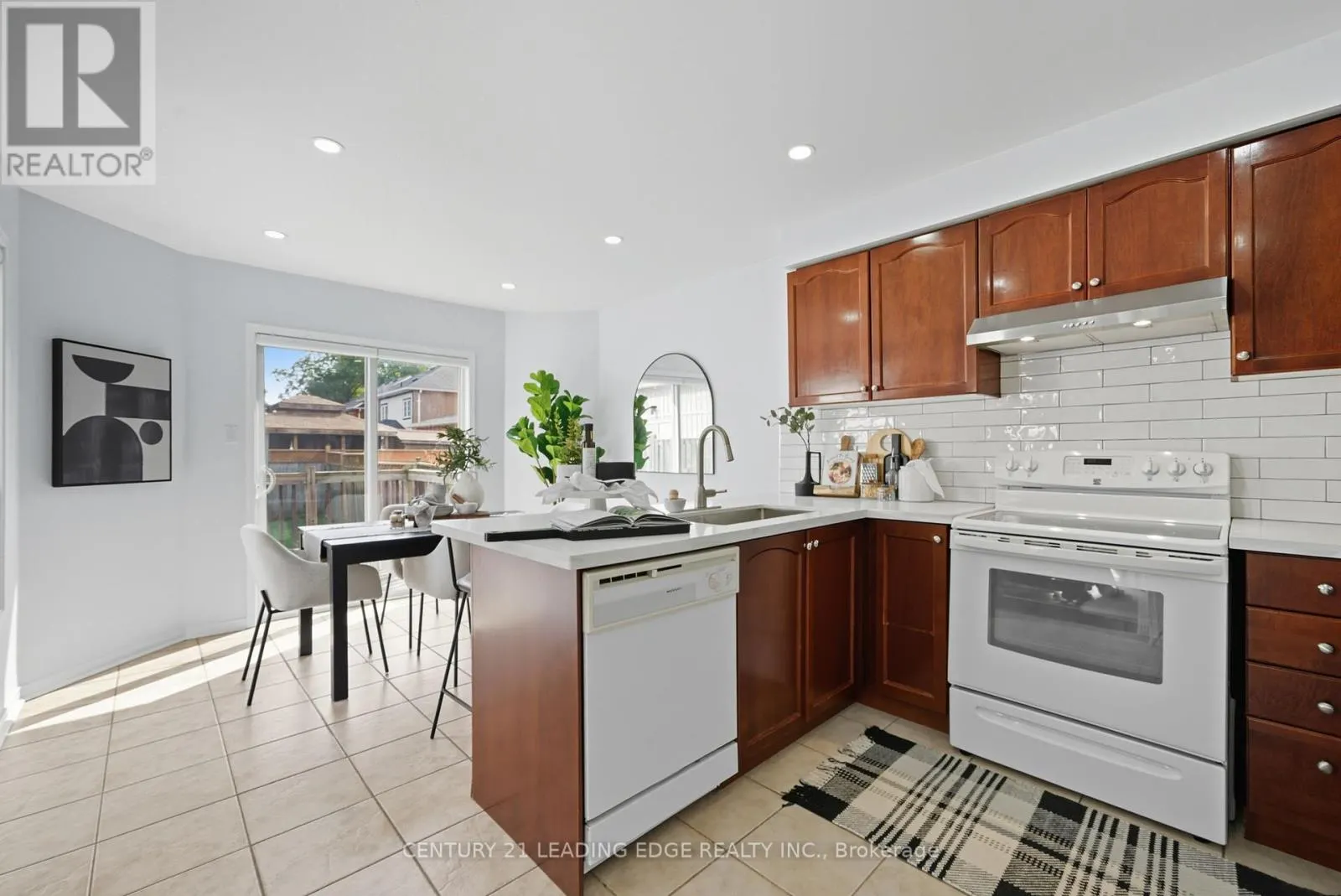 9 MCCARTNEY AVENUE