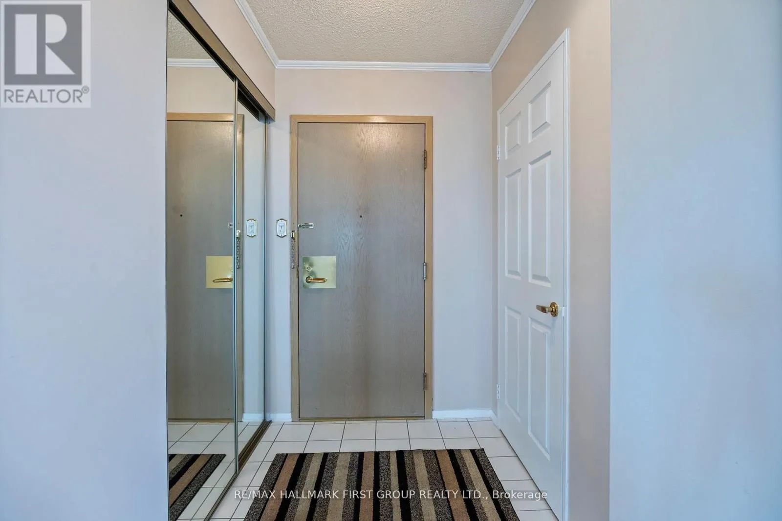 506 - 3231 EGLINTON AVENUE E