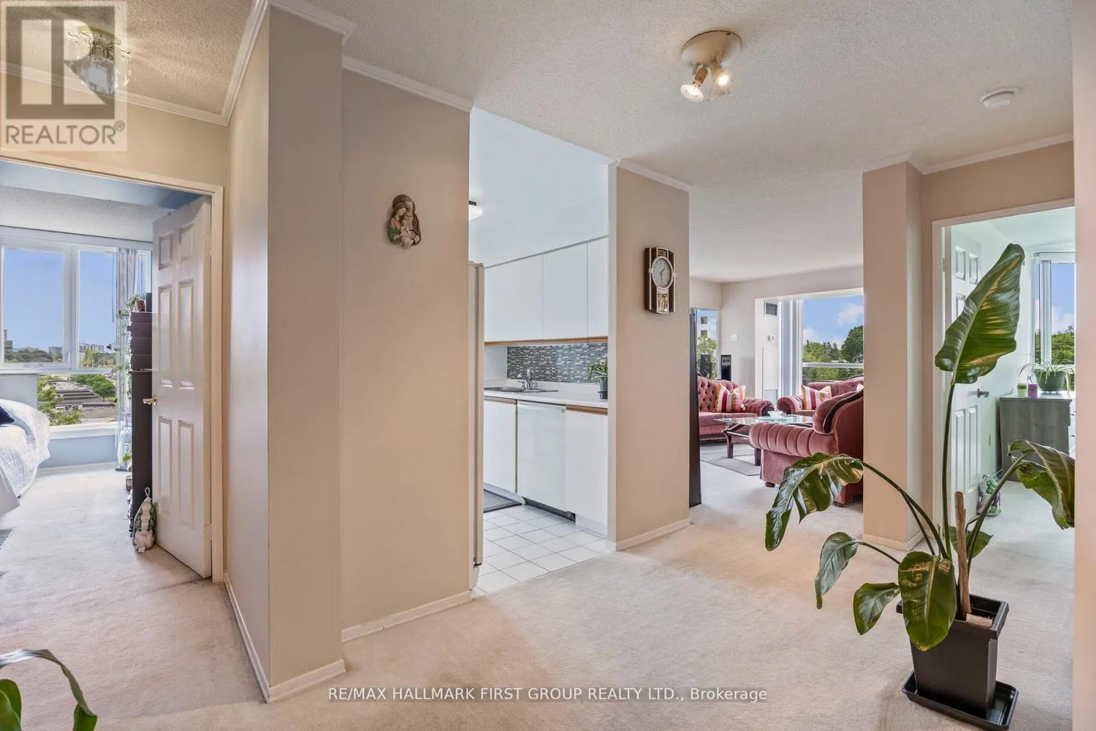 506 - 3231 EGLINTON AVENUE E