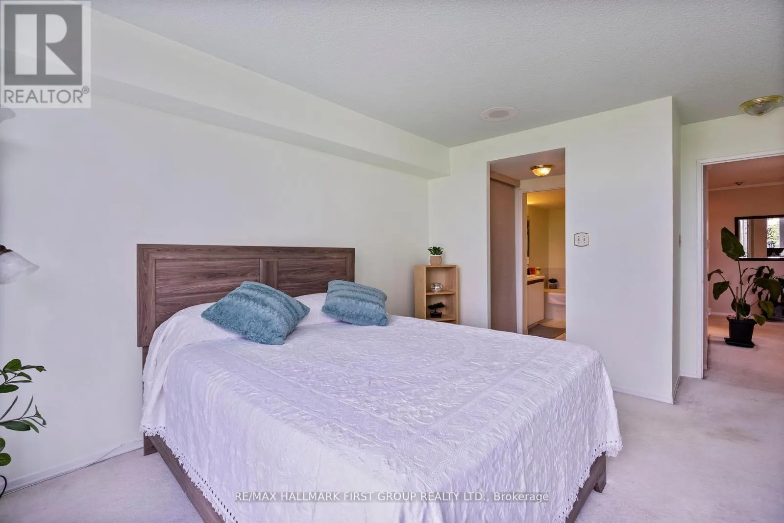 506 - 3231 EGLINTON AVENUE E