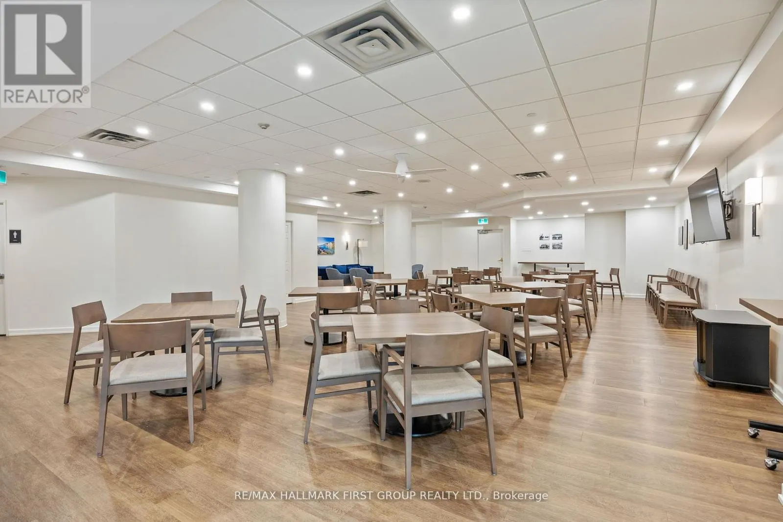 506 - 3231 EGLINTON AVENUE E