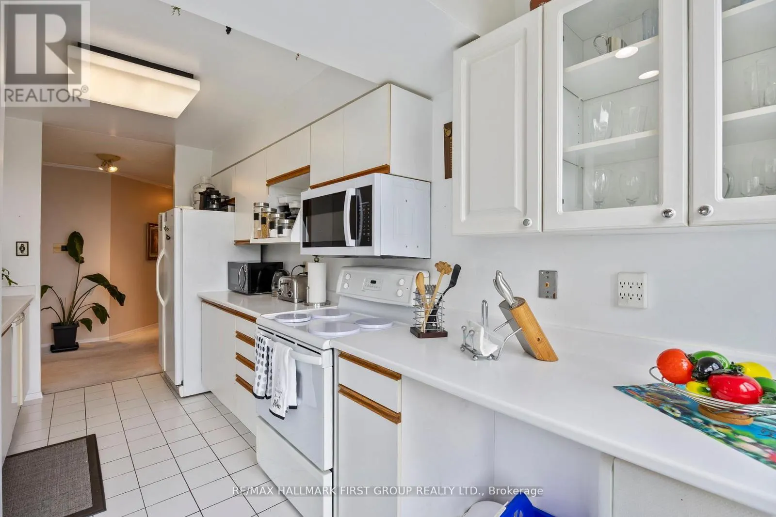 506 - 3231 EGLINTON AVENUE E