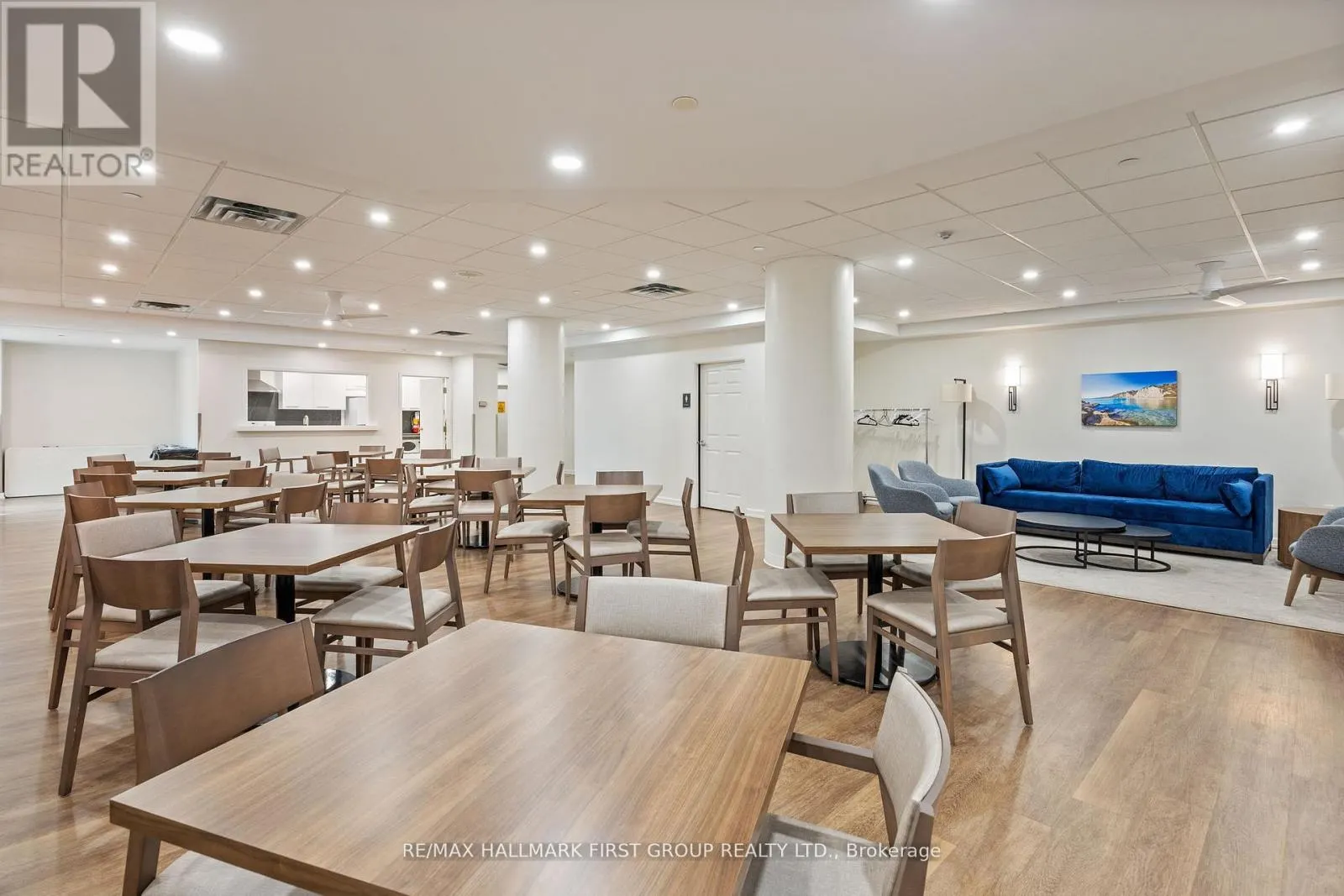 506 - 3231 EGLINTON AVENUE E