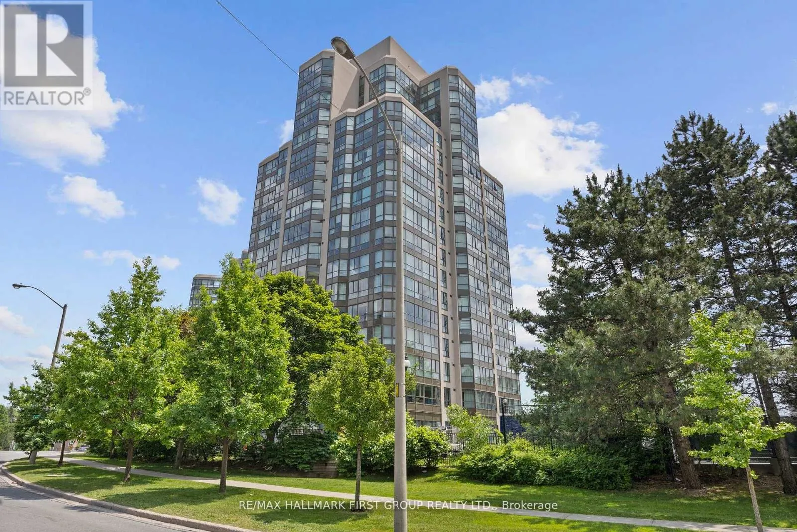 506 - 3231 EGLINTON AVENUE E