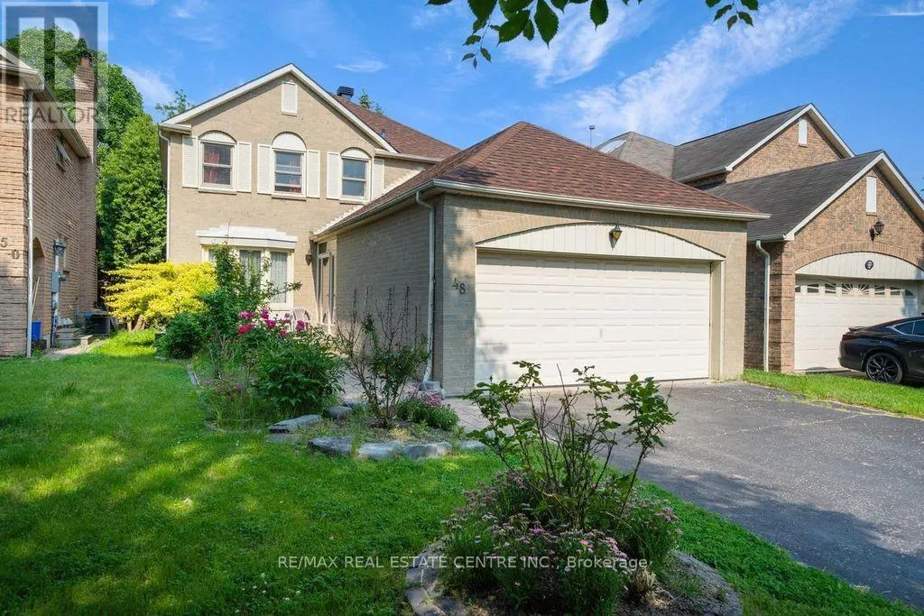 48 HETTERSLEY DRIVE W